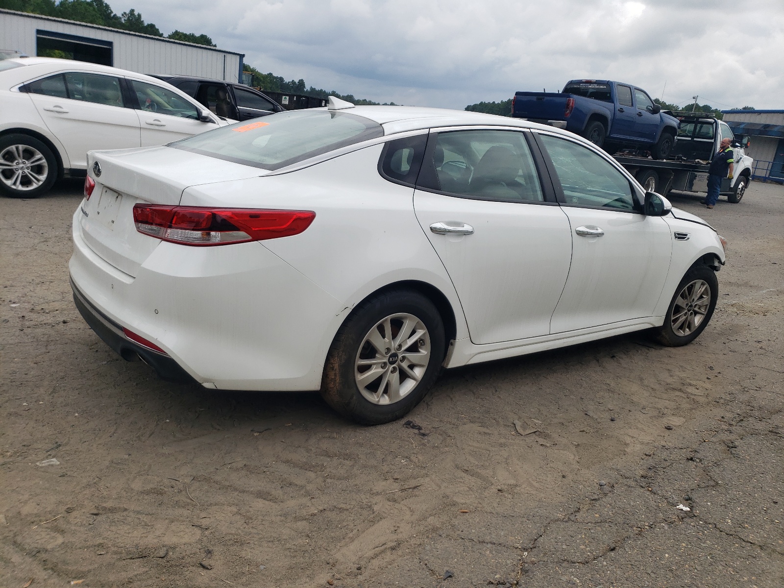 5XXGT4L36JG249907 2018 Kia Optima Lx