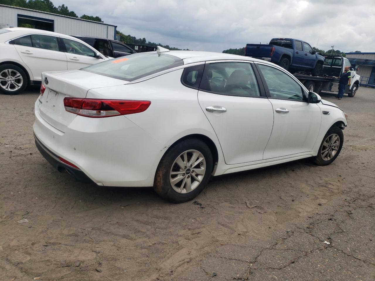 2018 Kia Optima Lx VIN: 5XXGT4L36JG249907 Lot: 63969244