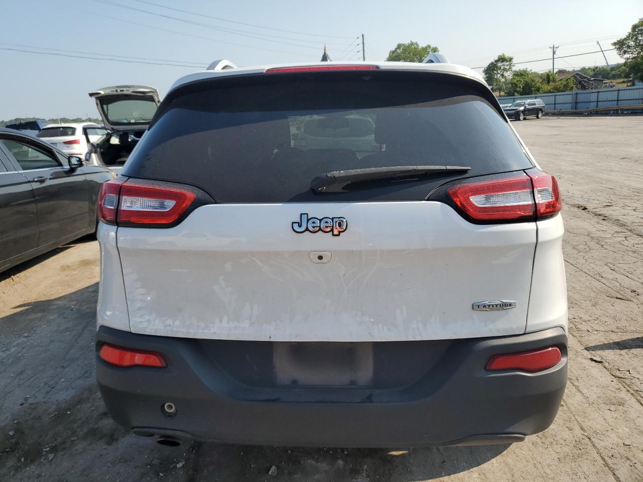 2015 Jeep Cherokee Latitude VIN: 1C4PJLCB5FW781548 Lot: 62869864