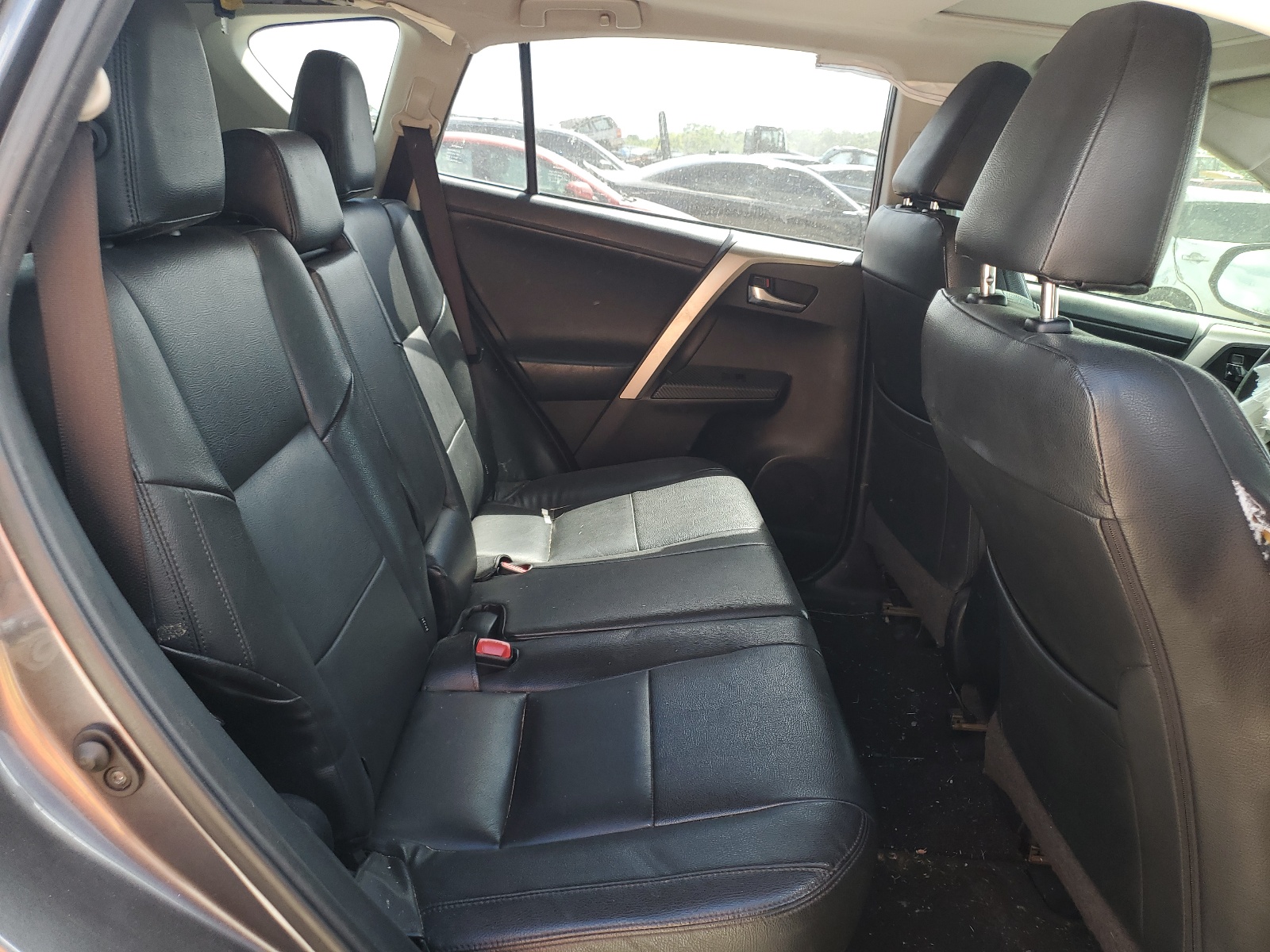 JTMWFREVXFD078790 2015 Toyota Rav4 Xle