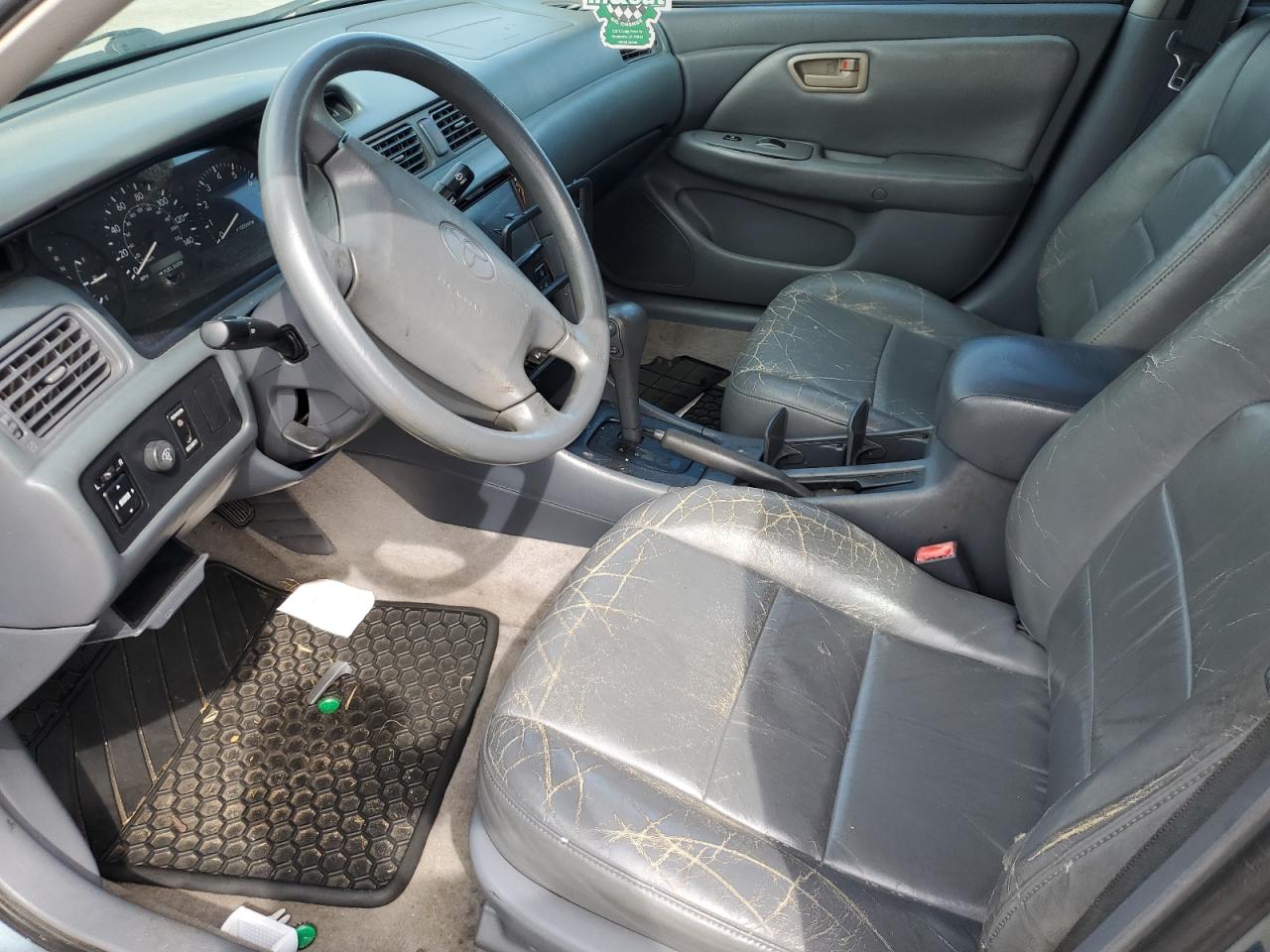 2000 Toyota Camry Le VIN: 4T1BF22K6YU937940 Lot: 63306994