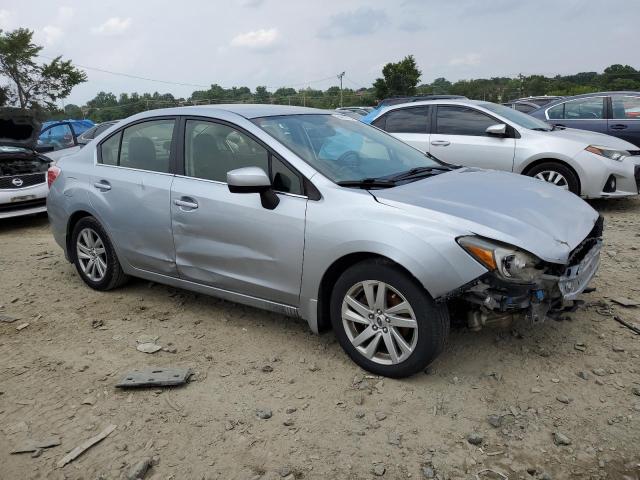 Sedans SUBARU IMPREZA 2016 Srebrny
