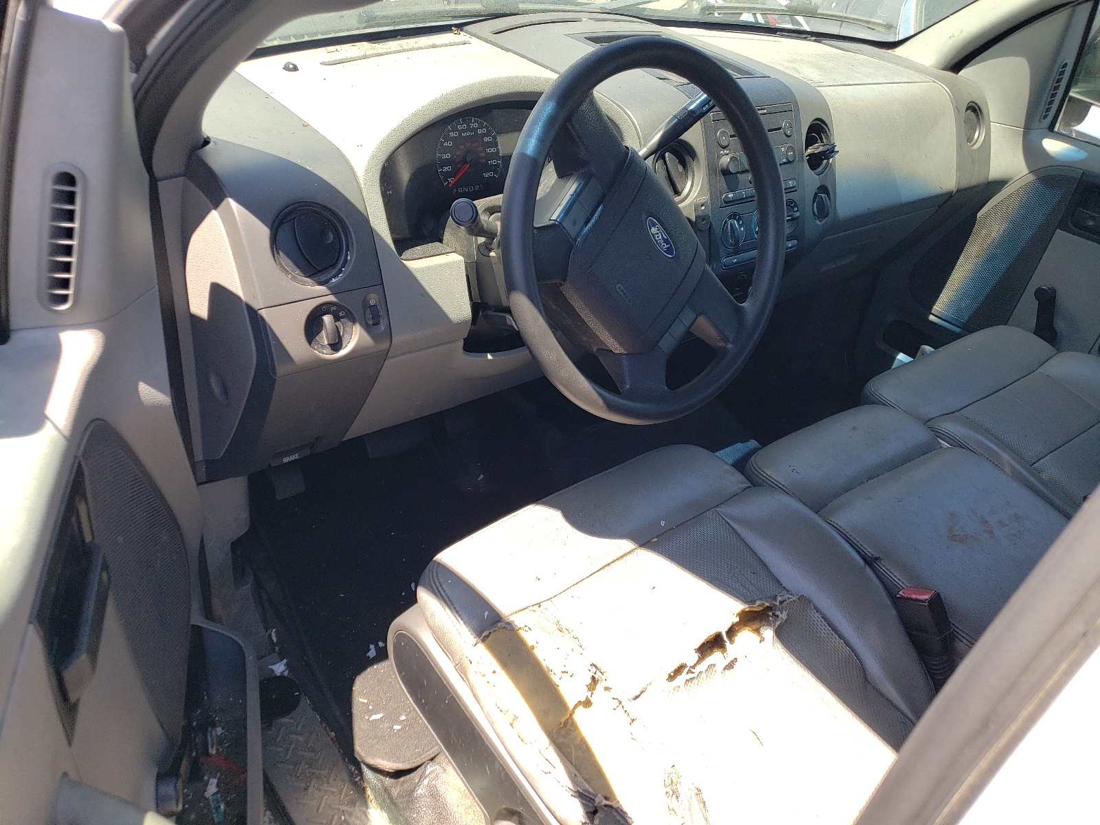 1FTRF12206NA89350 2006 Ford F150