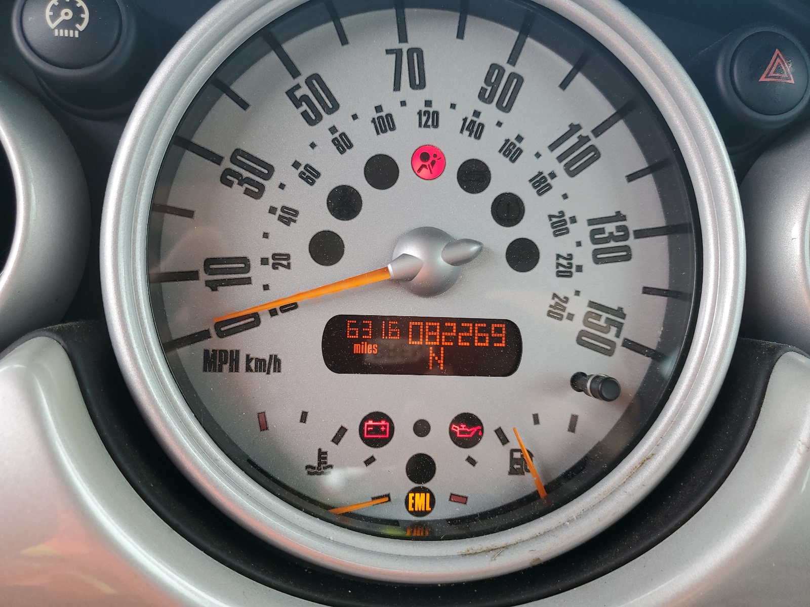 WMWRC33443TE16828 2003 Mini Cooper