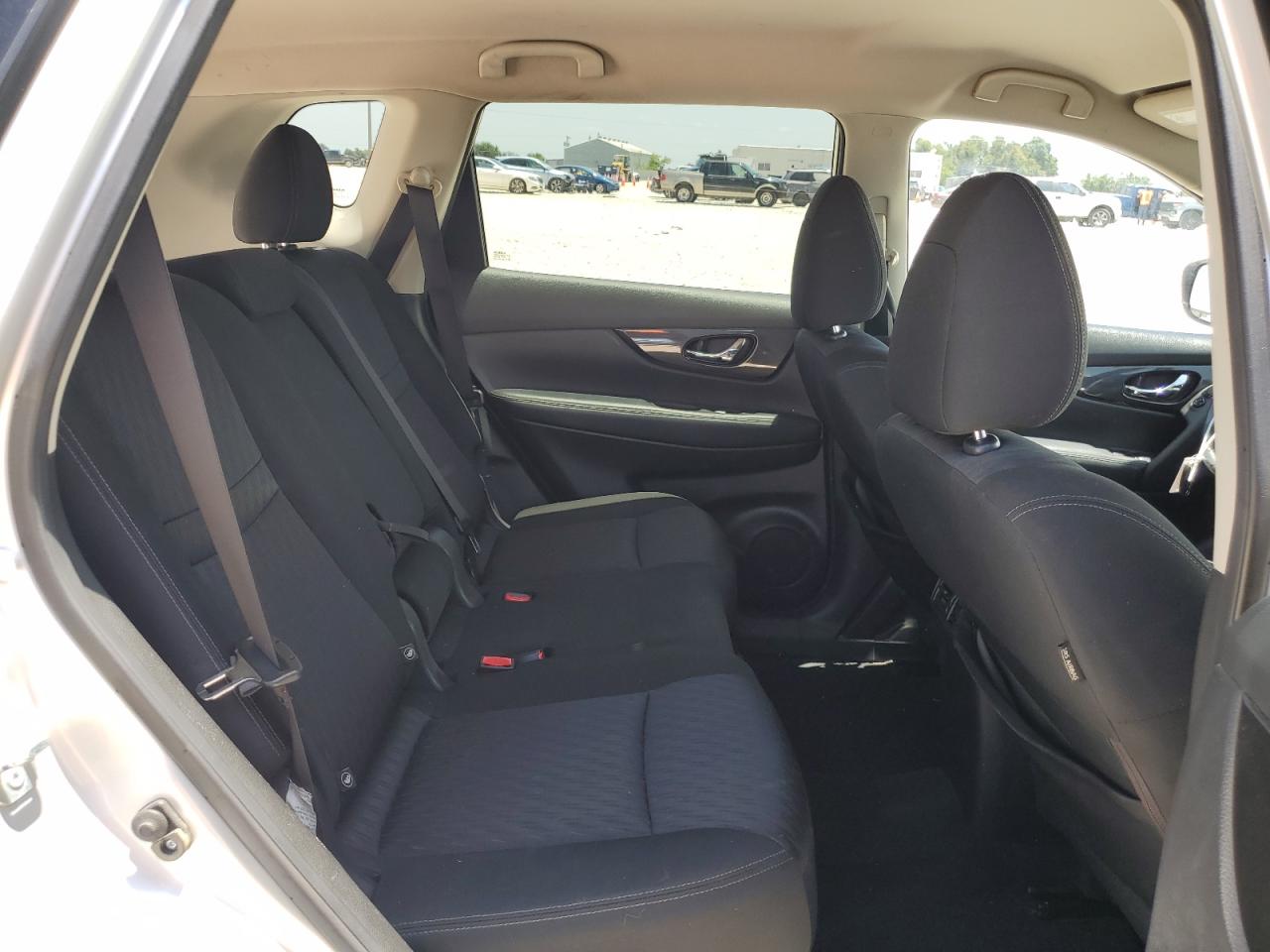 2018 Nissan Rogue S VIN: KNMAT2MT8JP505367 Lot: 62992474