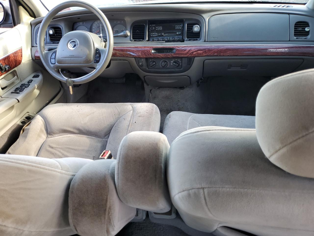 2001 Mercury Grand Marquis Gs VIN: 2MEFM74W31X646835 Lot: 64043954