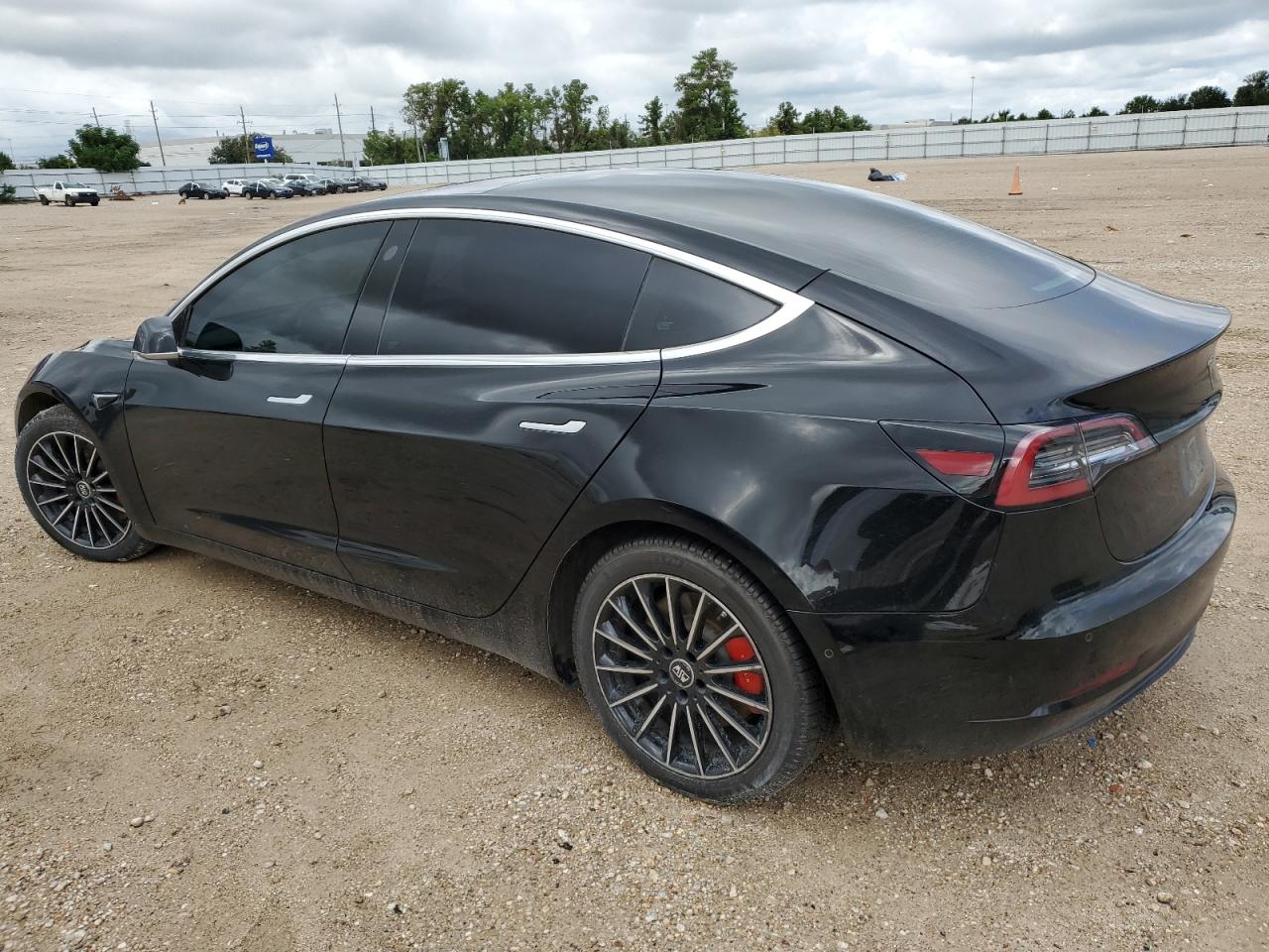 5YJ3E1EB4JF105447 2018 TESLA MODEL 3 - Image 2