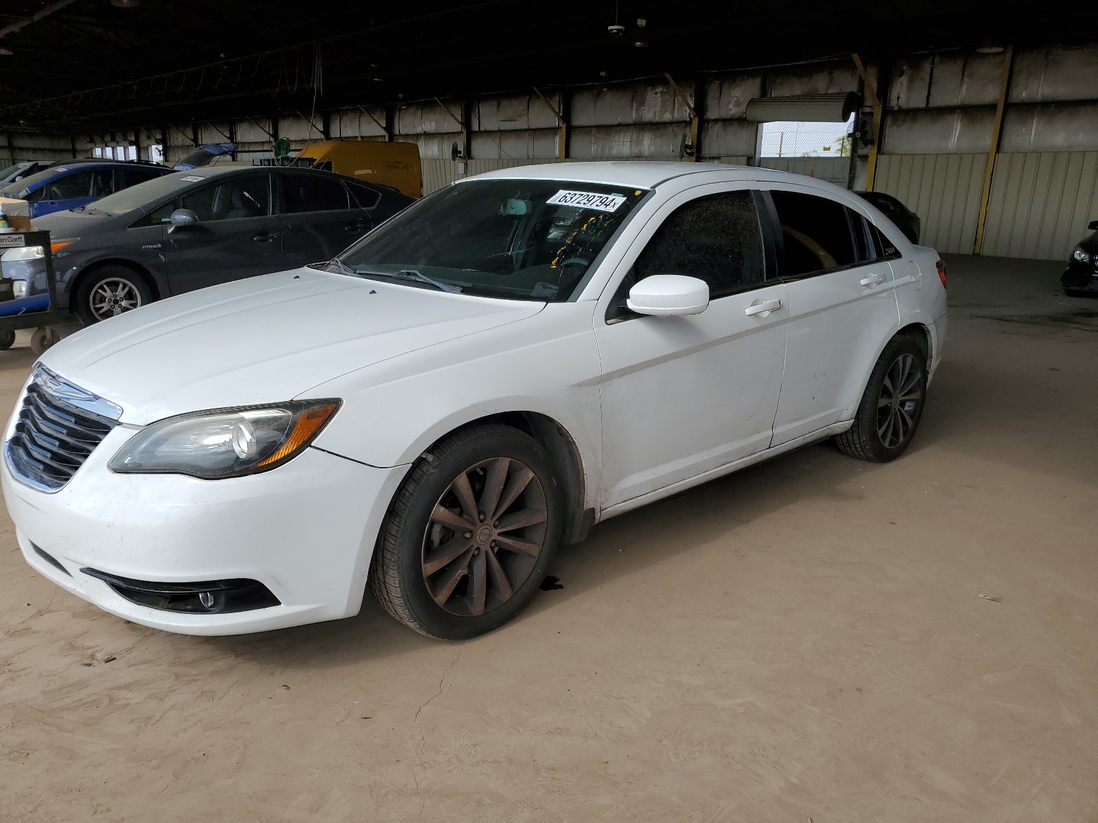 2013 Chrysler 200 Limited vin: 1C3CCBCG9DN524124