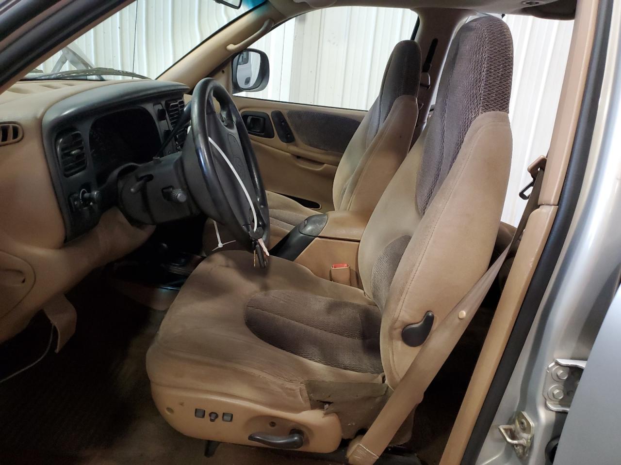 1998 Dodge Durango VIN: 1B4HS28Y0WF166010 Lot: 64441024