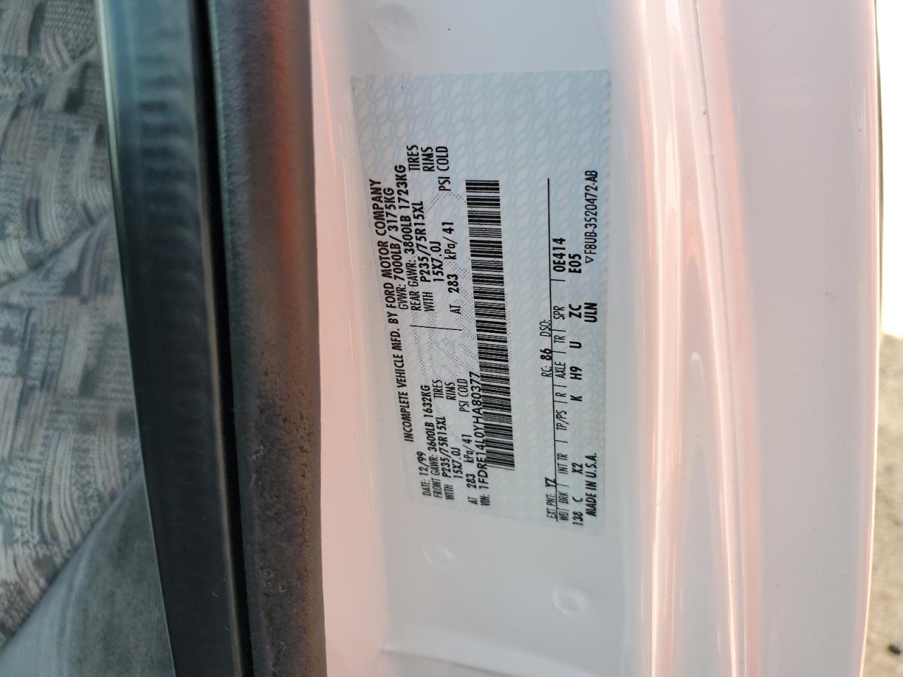 2000 Ford Econoline E150 Van VIN: 1FDRE14L0YHA80377 Lot: 64453594