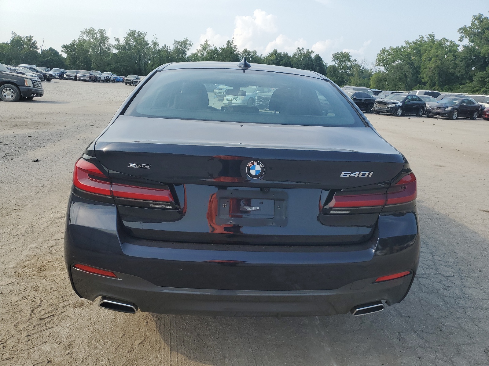 WBA73BJ07MCF30048 2021 BMW 540 Xi