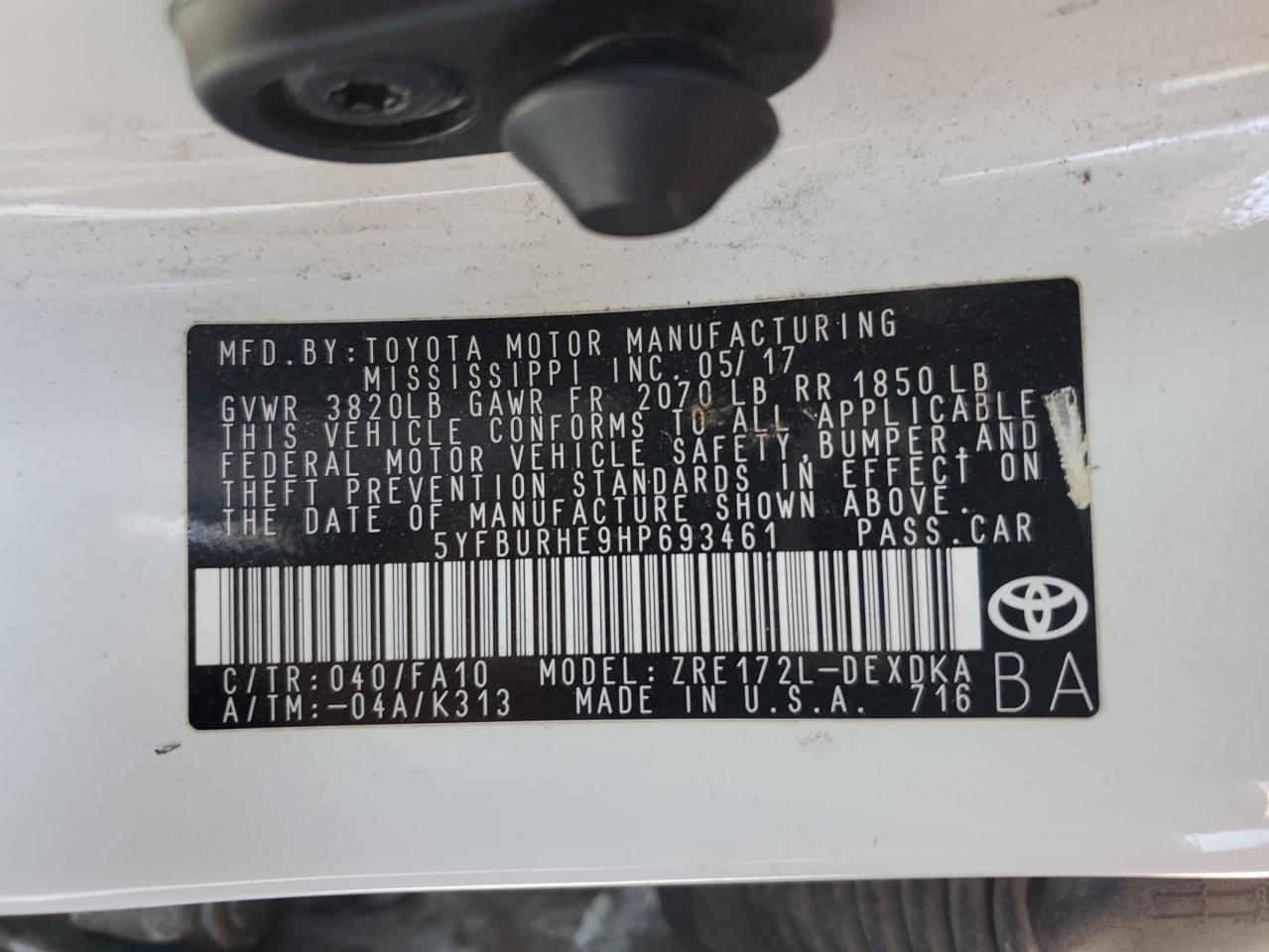 5YFBURHE9HP693461 2017 Toyota Corolla L