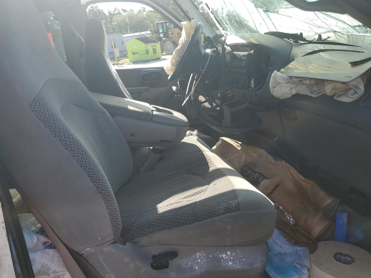 1999 Ford F150 VIN: 1FTRX18L9XNC08317 Lot: 65223624