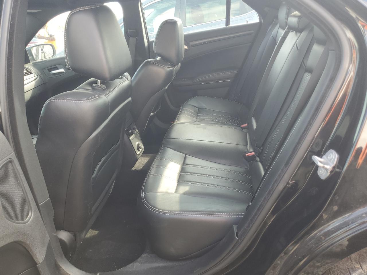 2014 Chrysler 300 S VIN: 2C3CCABG7EH347000 Lot: 64886804