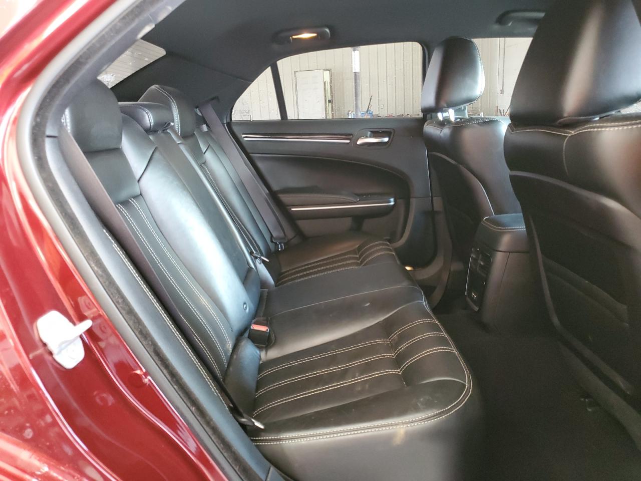 2019 Chrysler 300 S VIN: 2C3CCABG8KH682715 Lot: 61244024