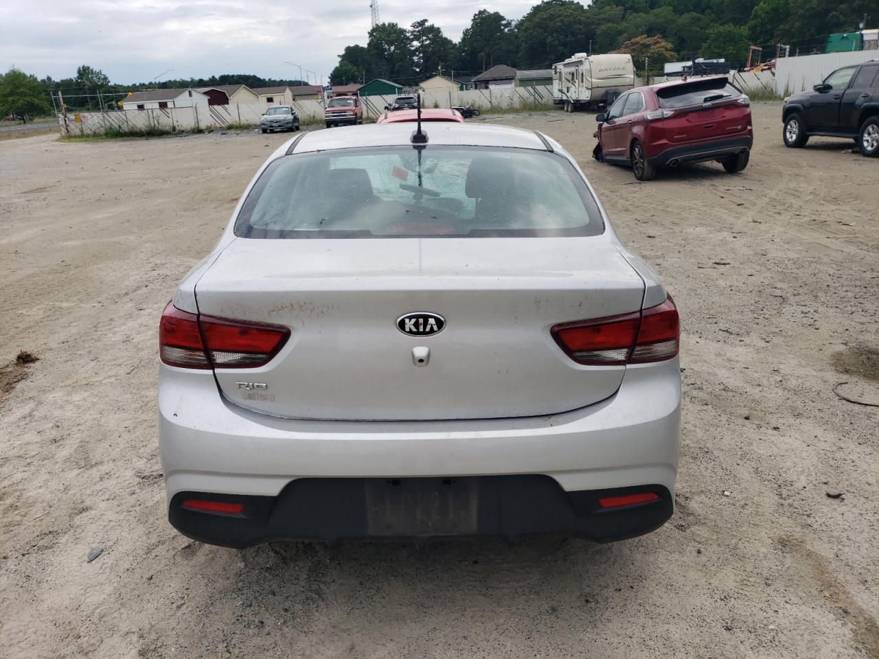 3KPA24AD3LE356882 2020 Kia Rio Lx