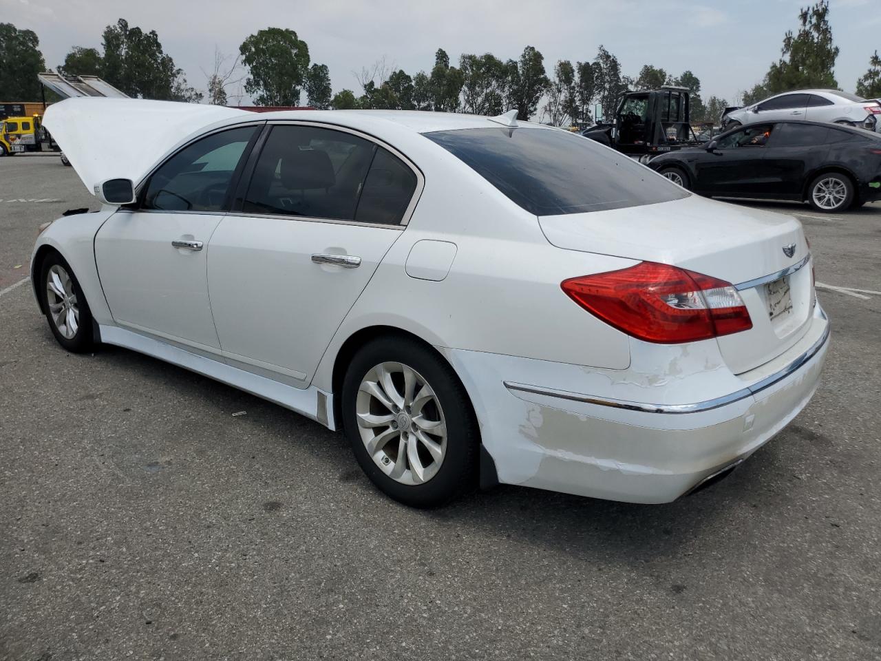 2013 Hyundai Genesis 3.8L VIN: KMHGC4DD3DU228546 Lot: 62349424