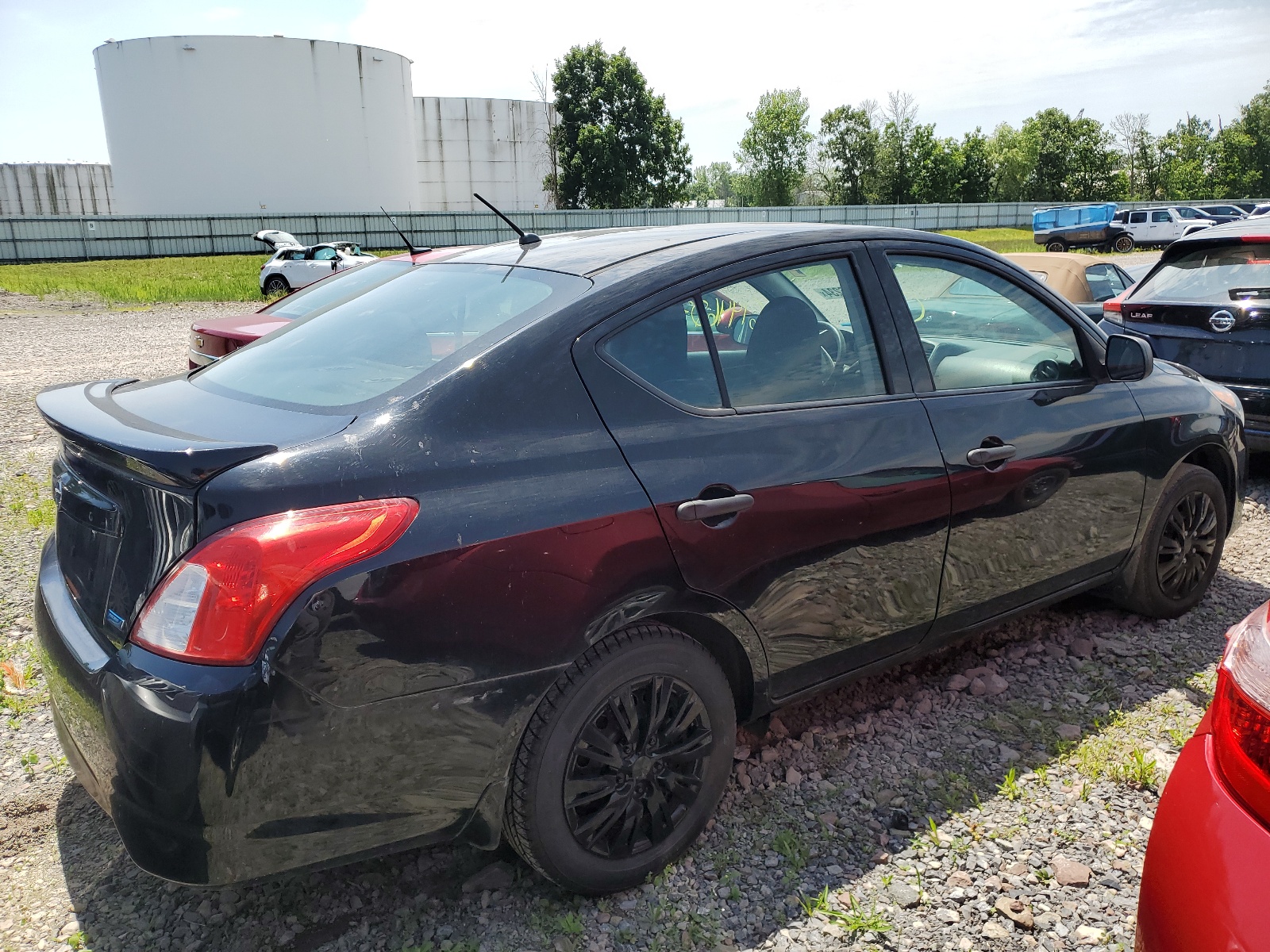 2015 Nissan Versa S vin: 3N1CN7AP3FL930119