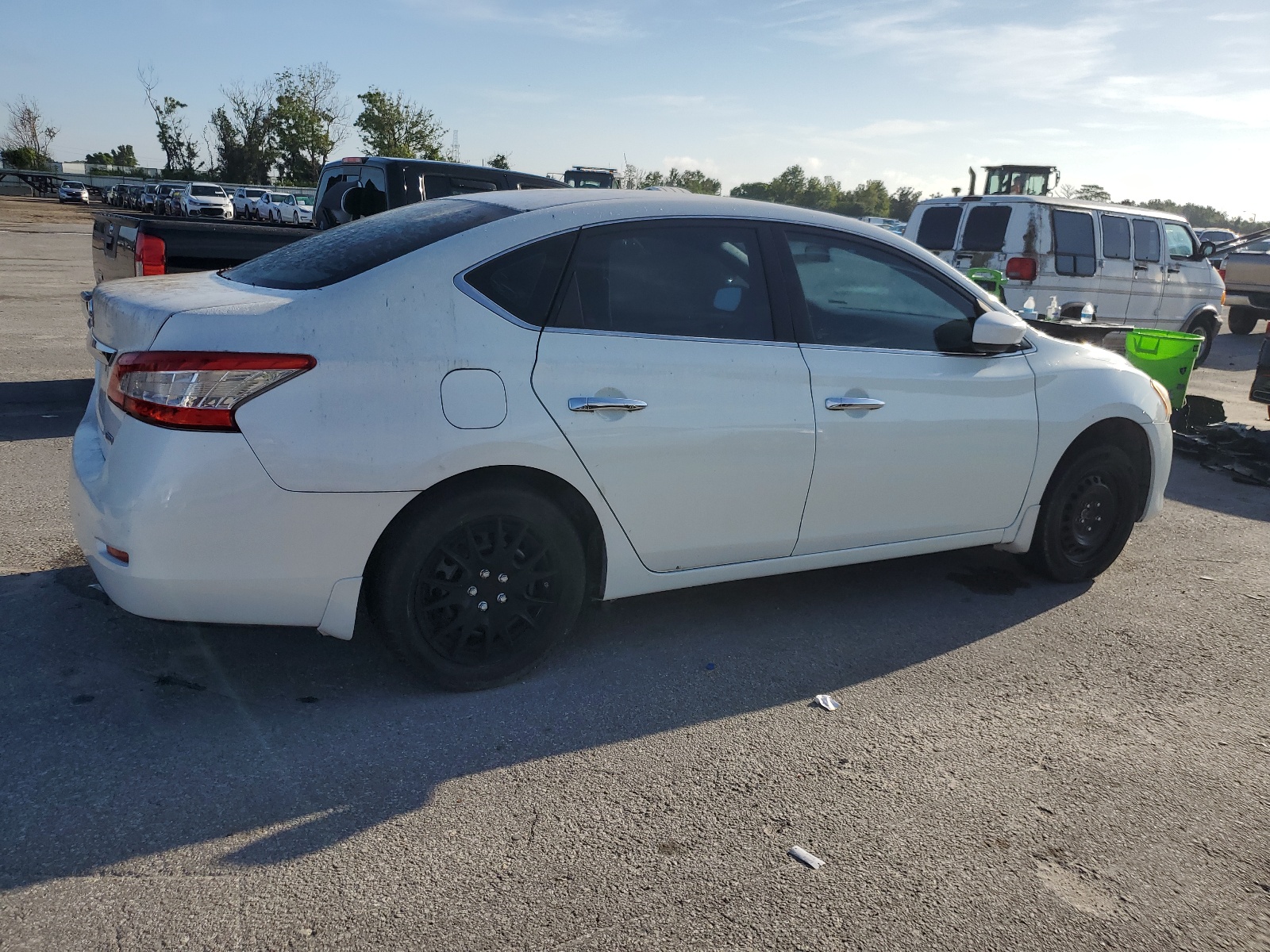 2014 Nissan Sentra S vin: 3N1AB7APXEL690212