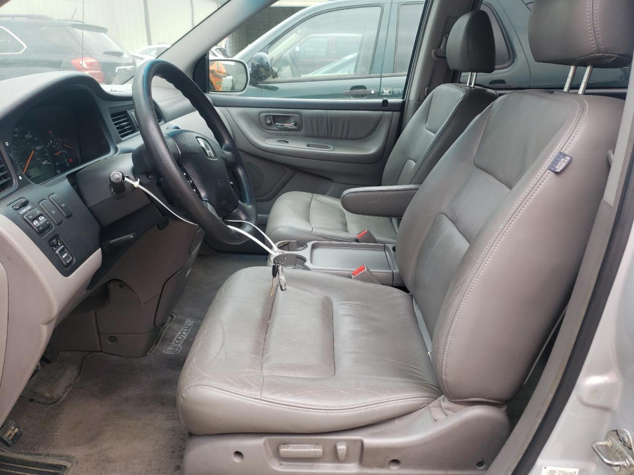 2002 Honda Odyssey Exl VIN: 5FNRL18992B043151 Lot: 64064844