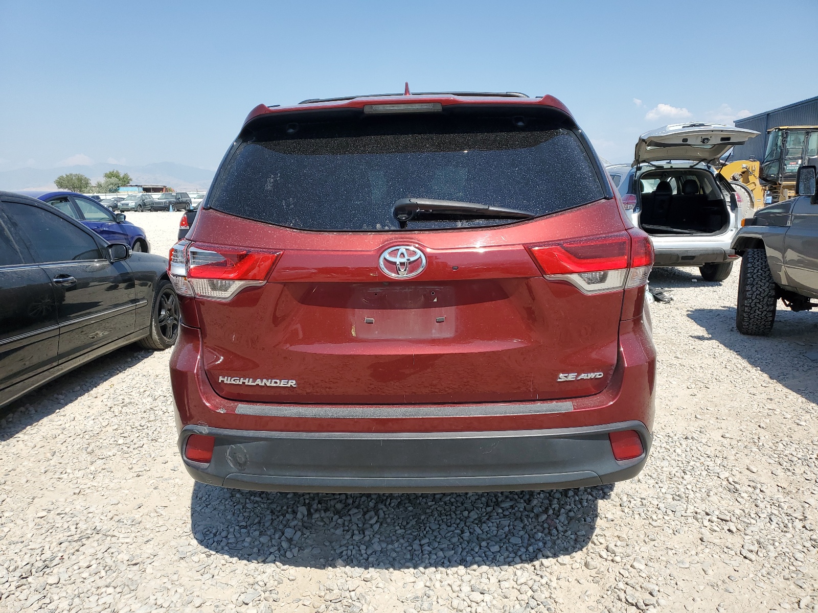 5TDJZRFH1JS550835 2018 Toyota Highlander Se