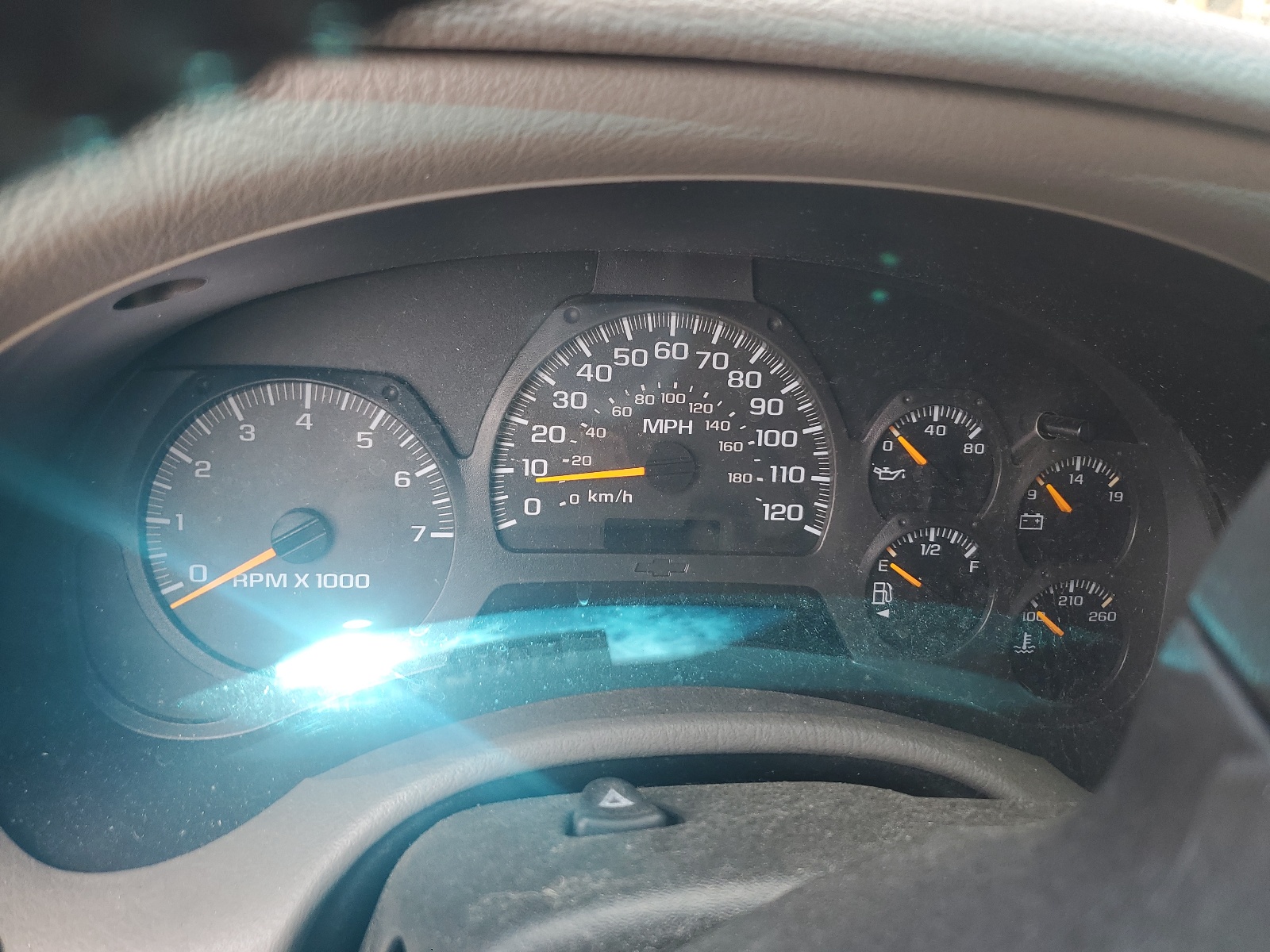 1GNDT13SX32343703 2004 Chevrolet Trailblazer