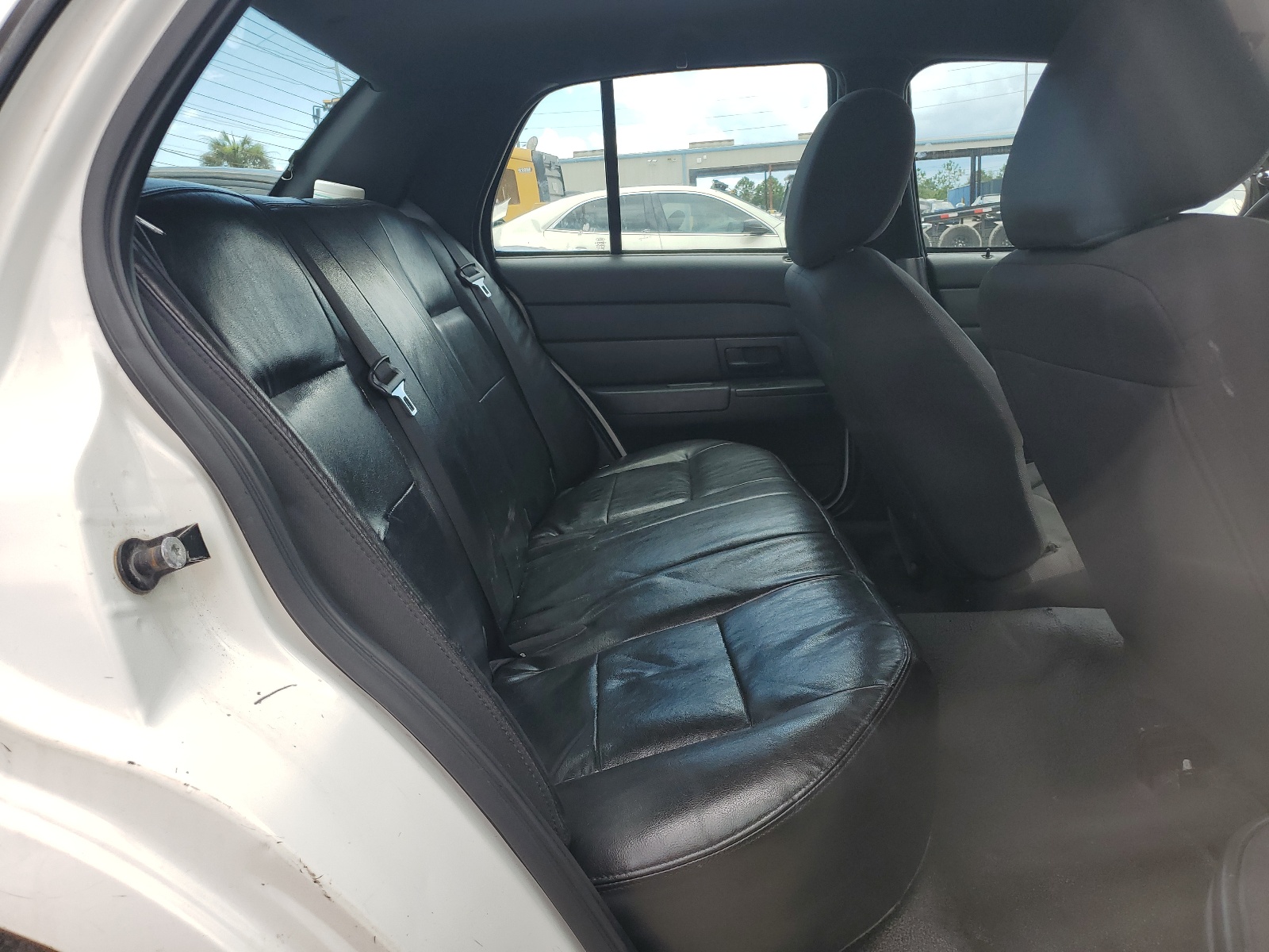 2FABP7BV1BX128053 2011 Ford Crown Victoria Police Interceptor