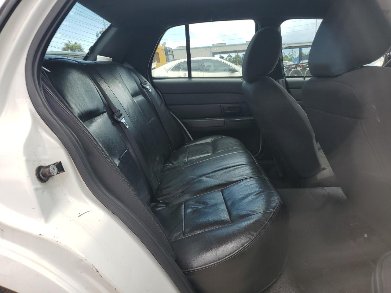 2011 Ford Crown Victoria Police Interceptor VIN: 2FABP7BV1BX128053 Lot: 63088304