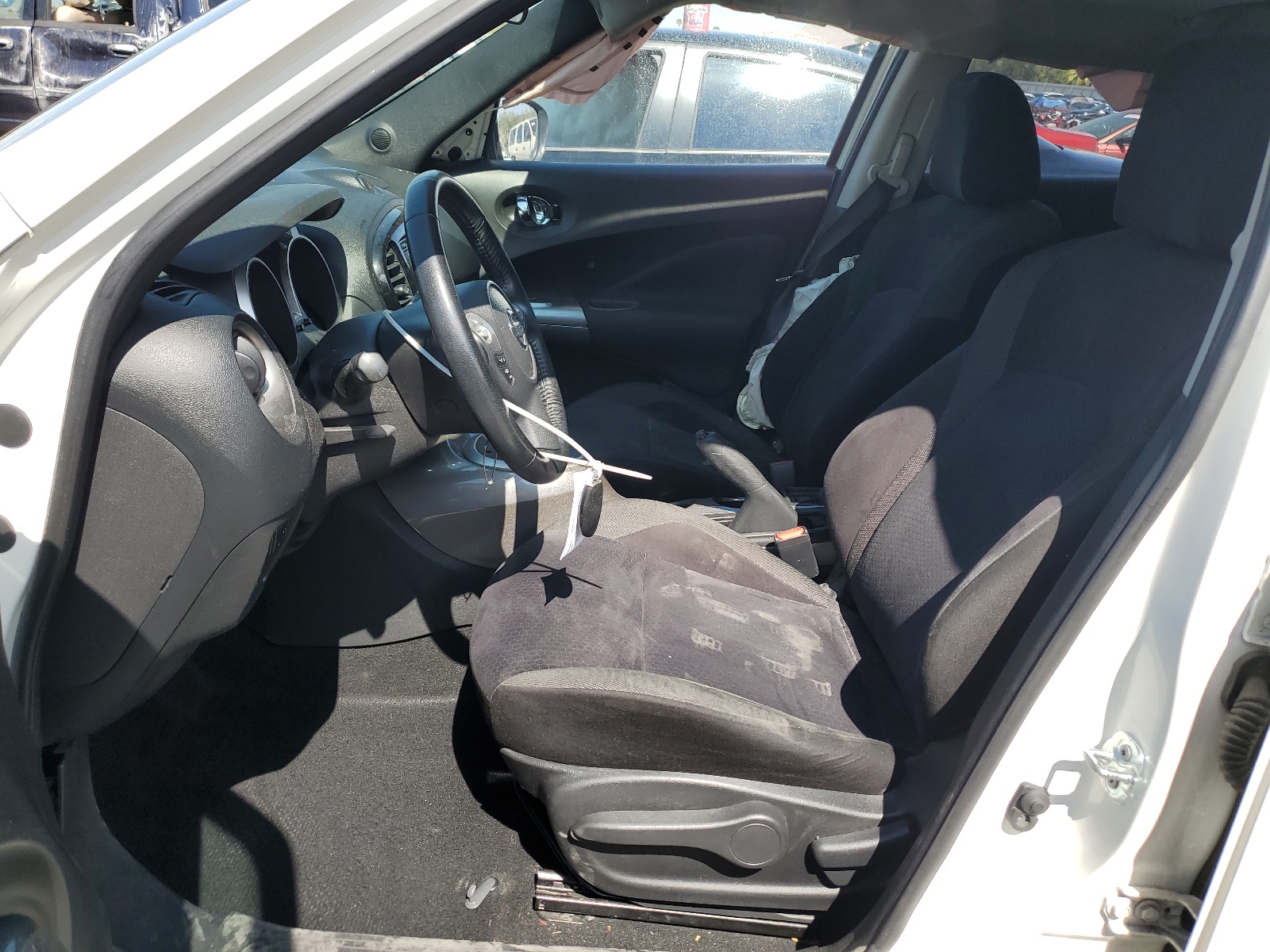 JN8AF5MR5HT700524 2017 Nissan Juke S