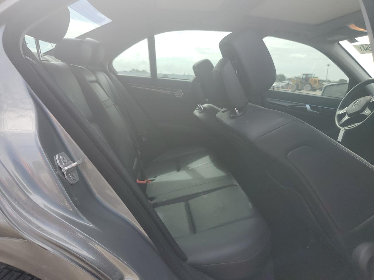 2013 Mercedes-Benz C 250 VIN: WDDGF4HB7DF948530 Lot: 63103154
