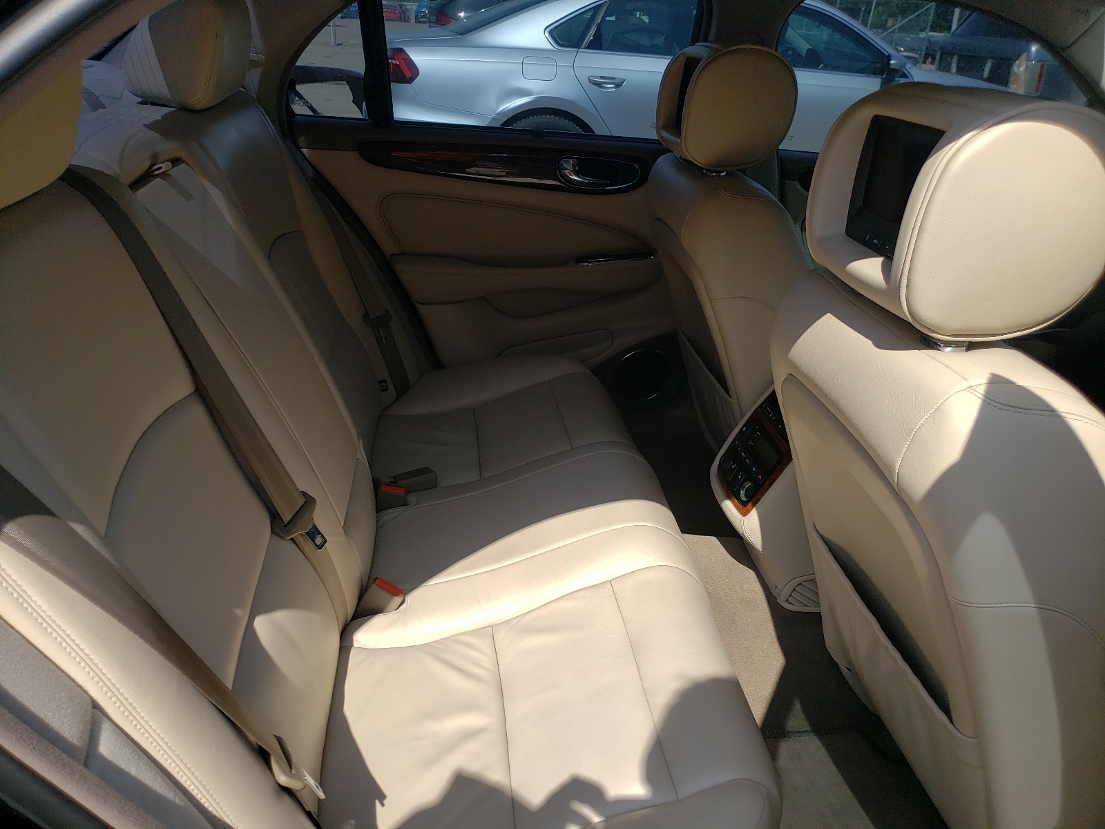 SAJWA73B74TG19958 2004 Jaguar Xjr S