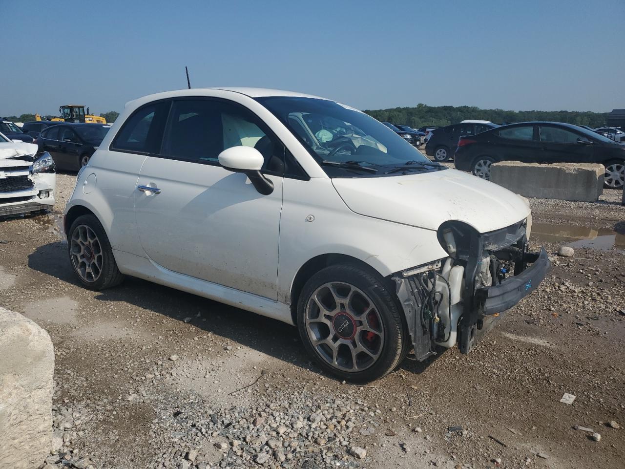 2015 Fiat 500 Sport VIN: 3C3CFFBR1FT555761 Lot: 61223404
