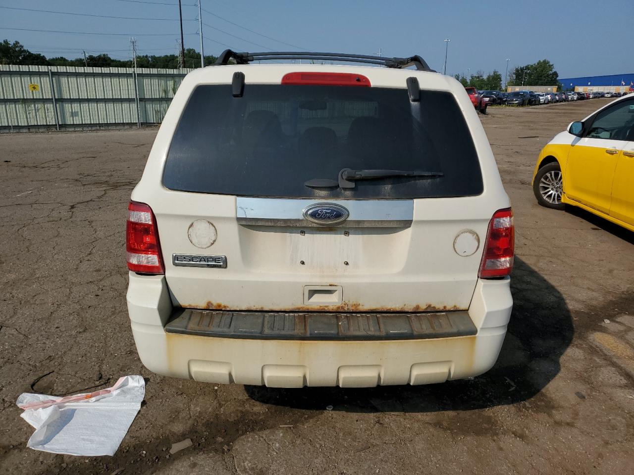 2011 Ford Escape Limited VIN: 1FMCU0E76BKA13796 Lot: 64511014