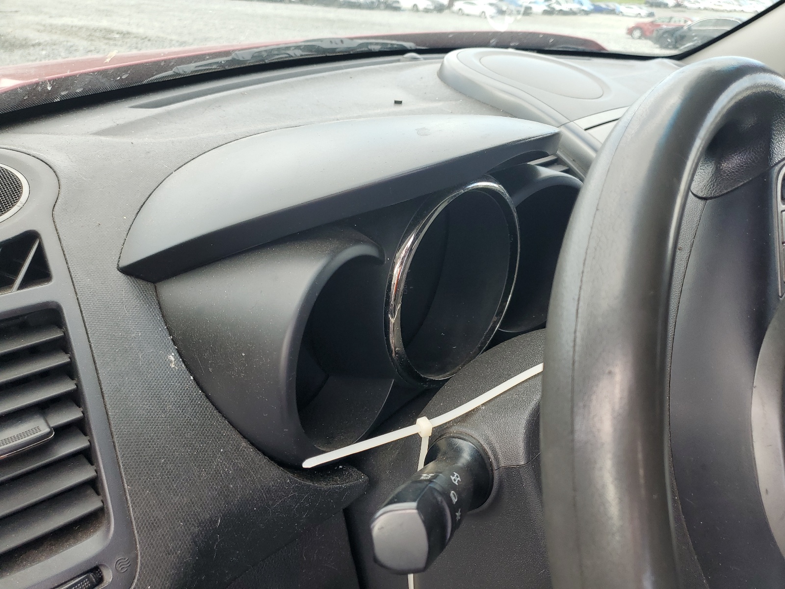 KNDJT2A2XB7261895 2011 Kia Soul +