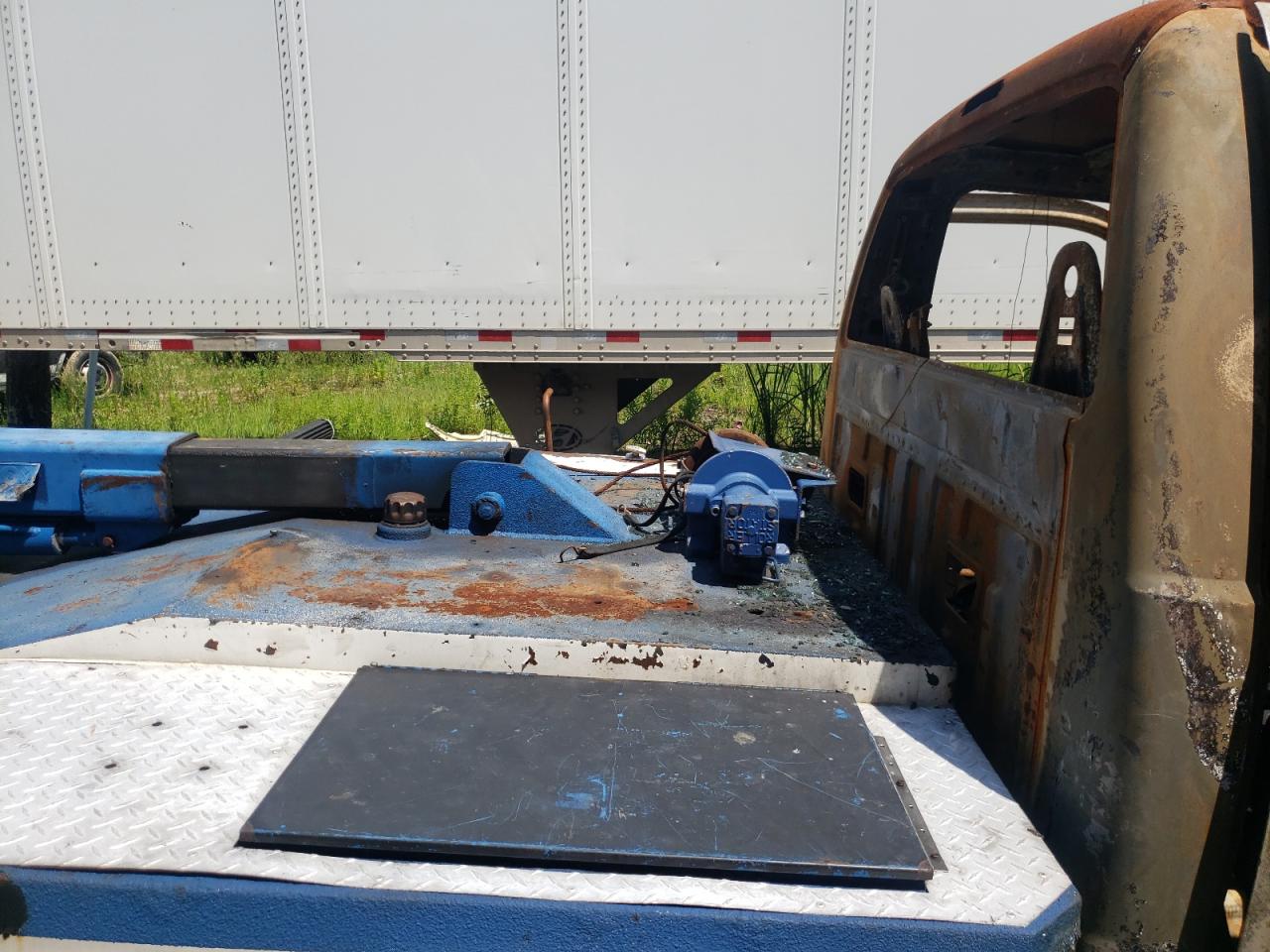 2009 Ford F450 Super Duty VIN: 1FDGF46R69EB28717 Lot: 64170044