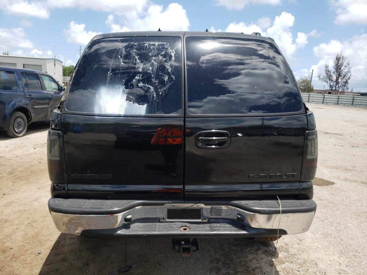 2001 Chevrolet Tahoe C1500 VIN: 1GNEC13T91R227913 Lot: 64773064