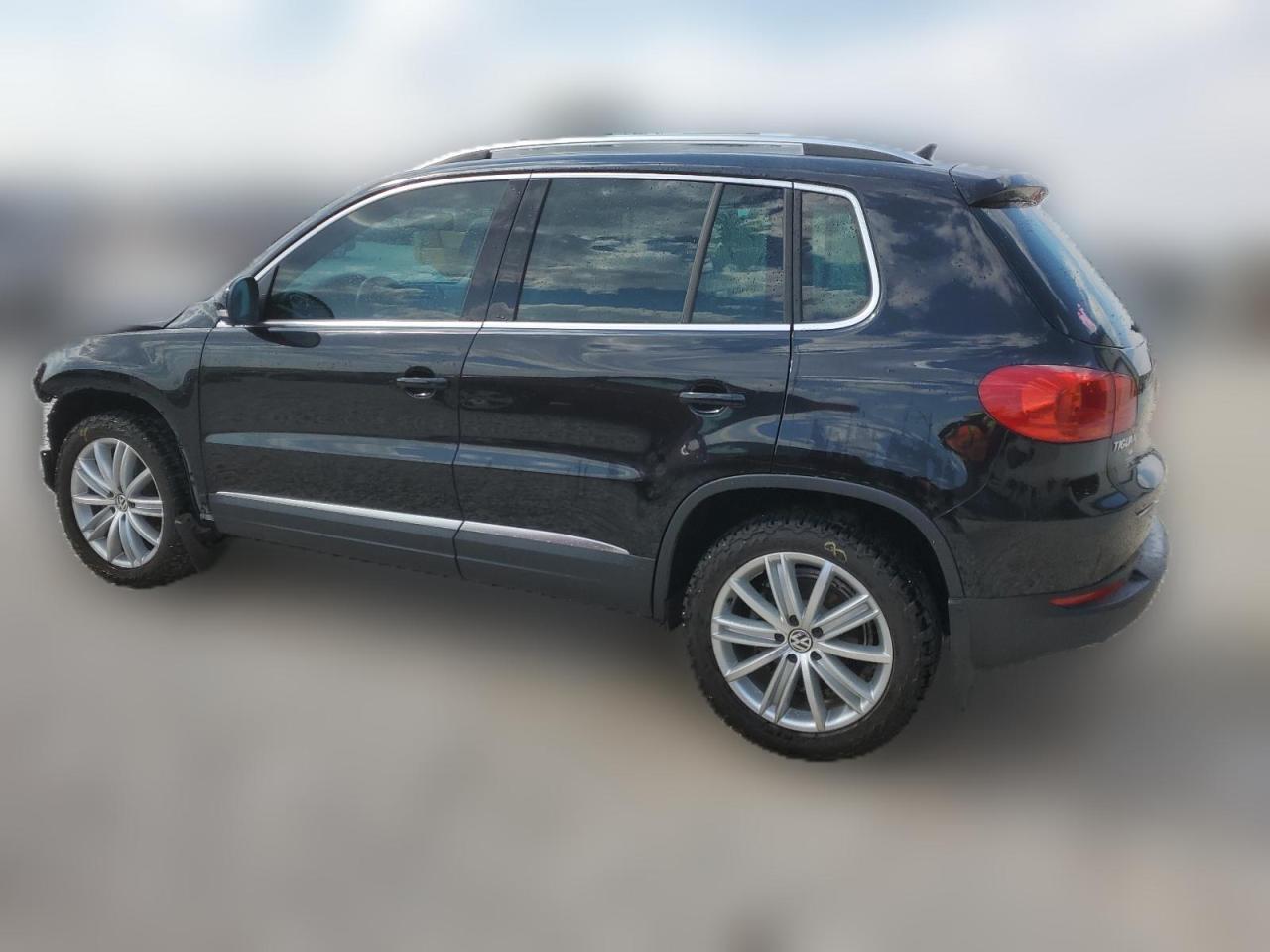 WVGBV7AX6FW556992 2015 Volkswagen Tiguan S