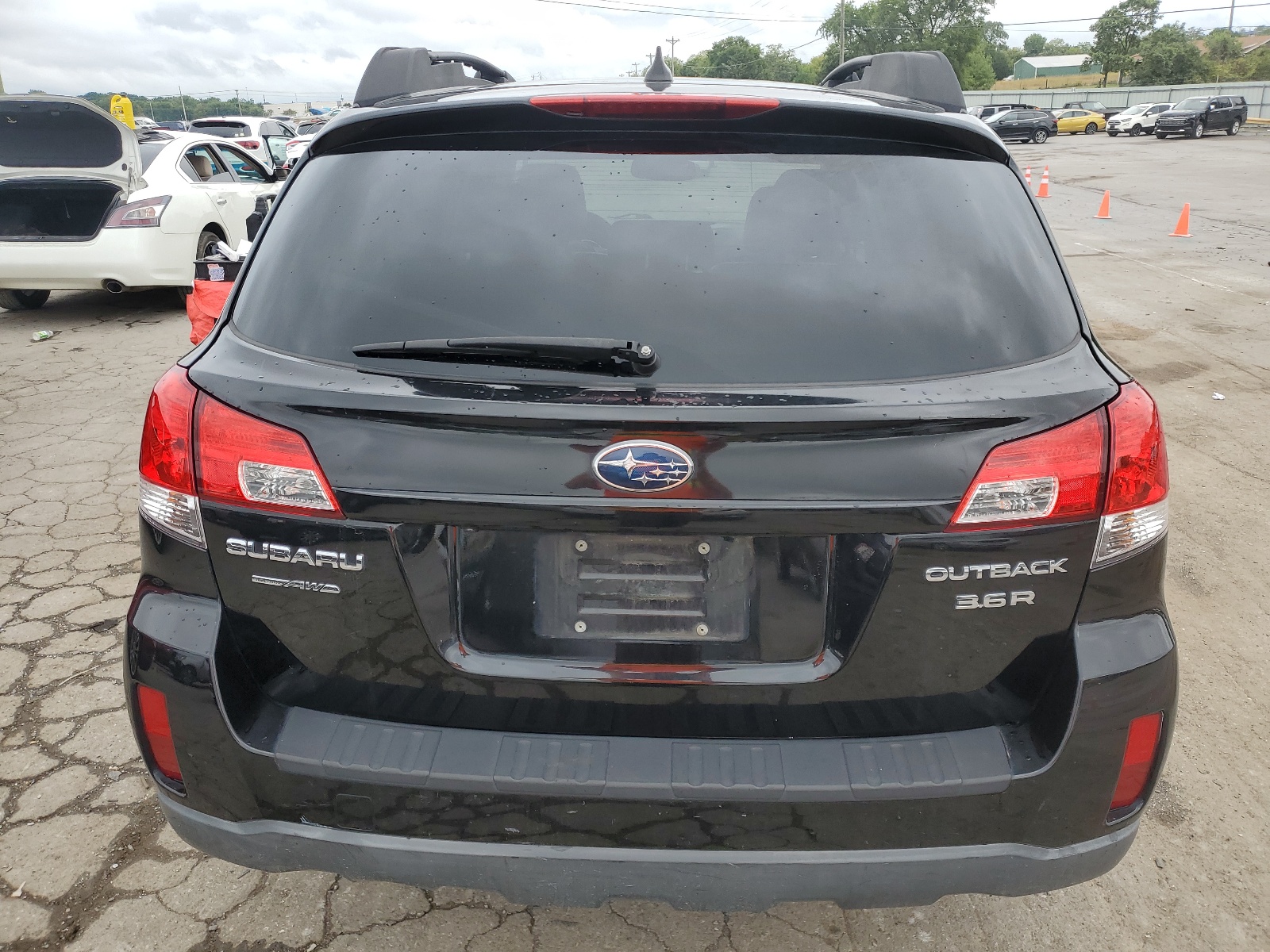 4S4BRDLC5B2348827 2011 Subaru Outback 3.6R Limited