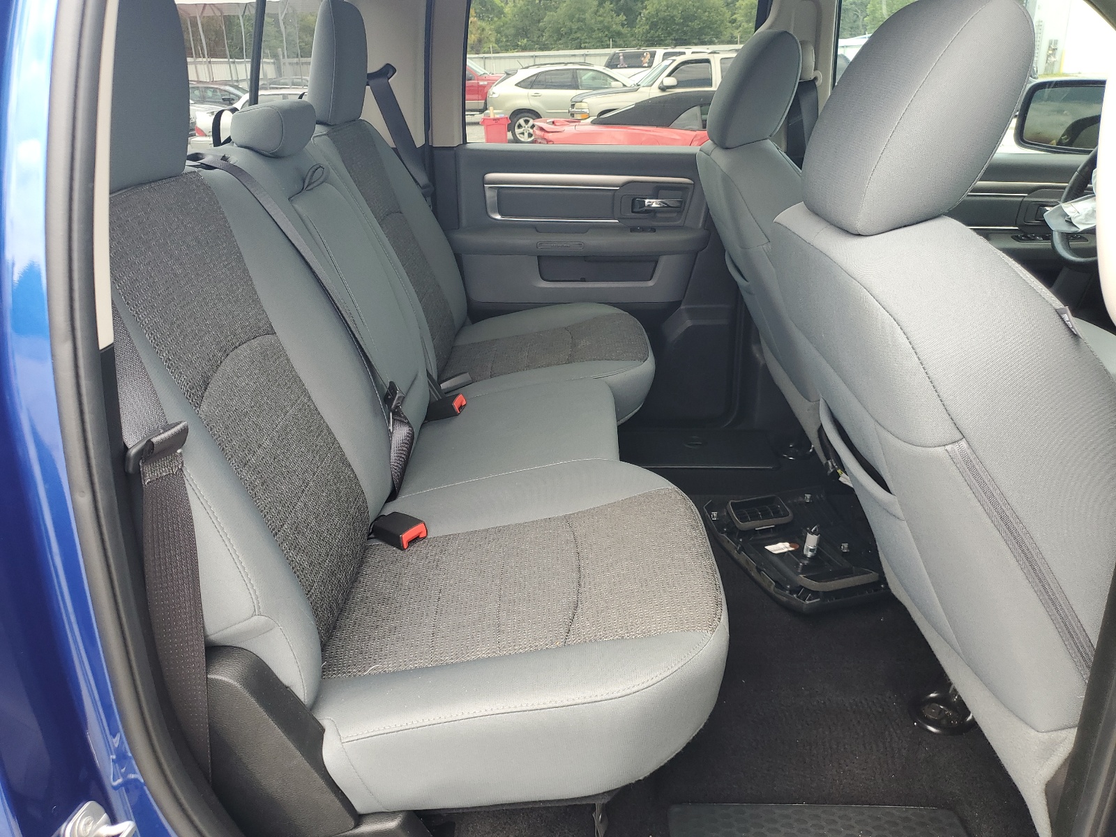 3C6RR7LT5HG533312 2017 Ram 1500 Slt