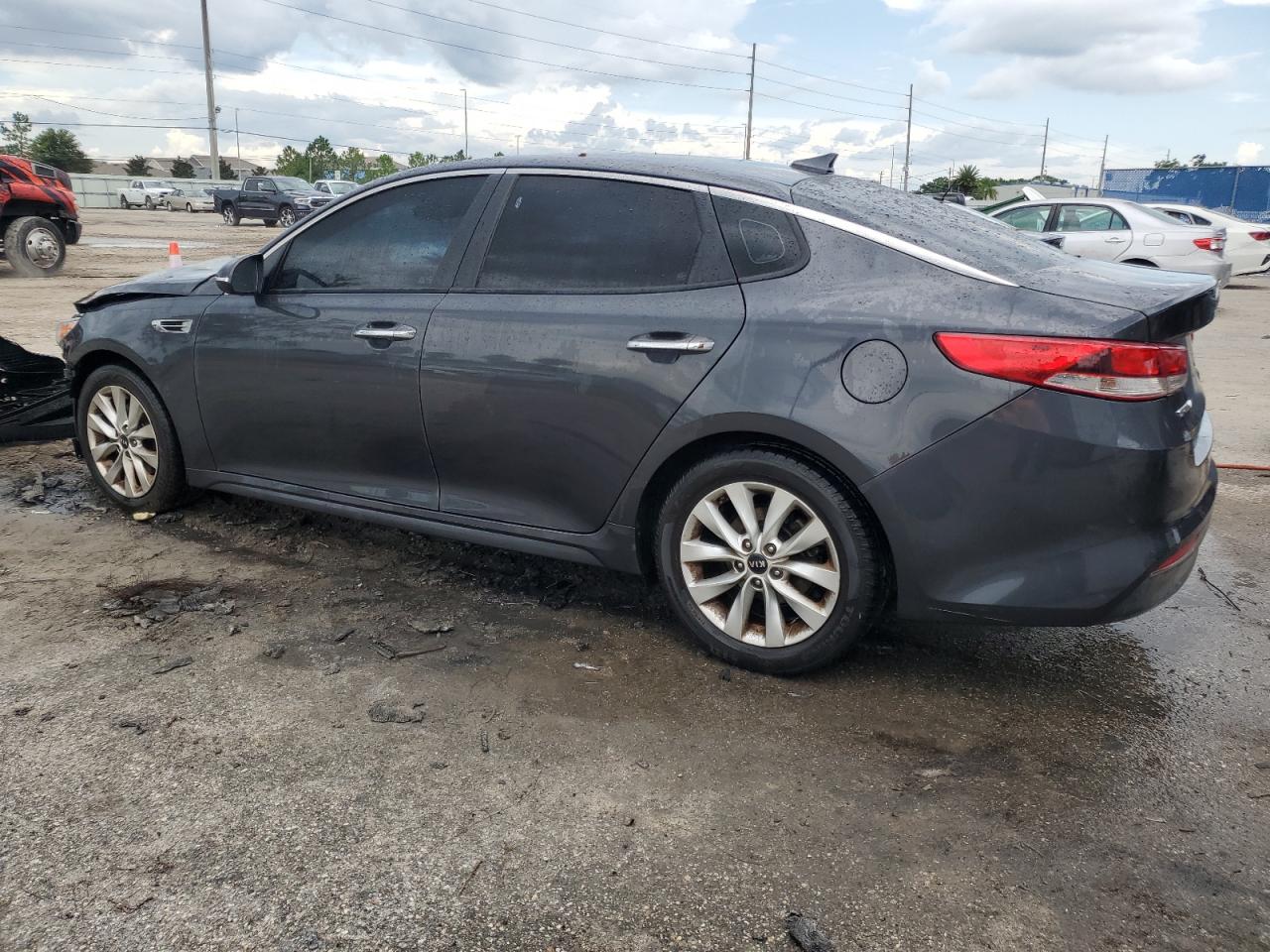 5XXGT4L33HG147491 2017 KIA OPTIMA - Image 2