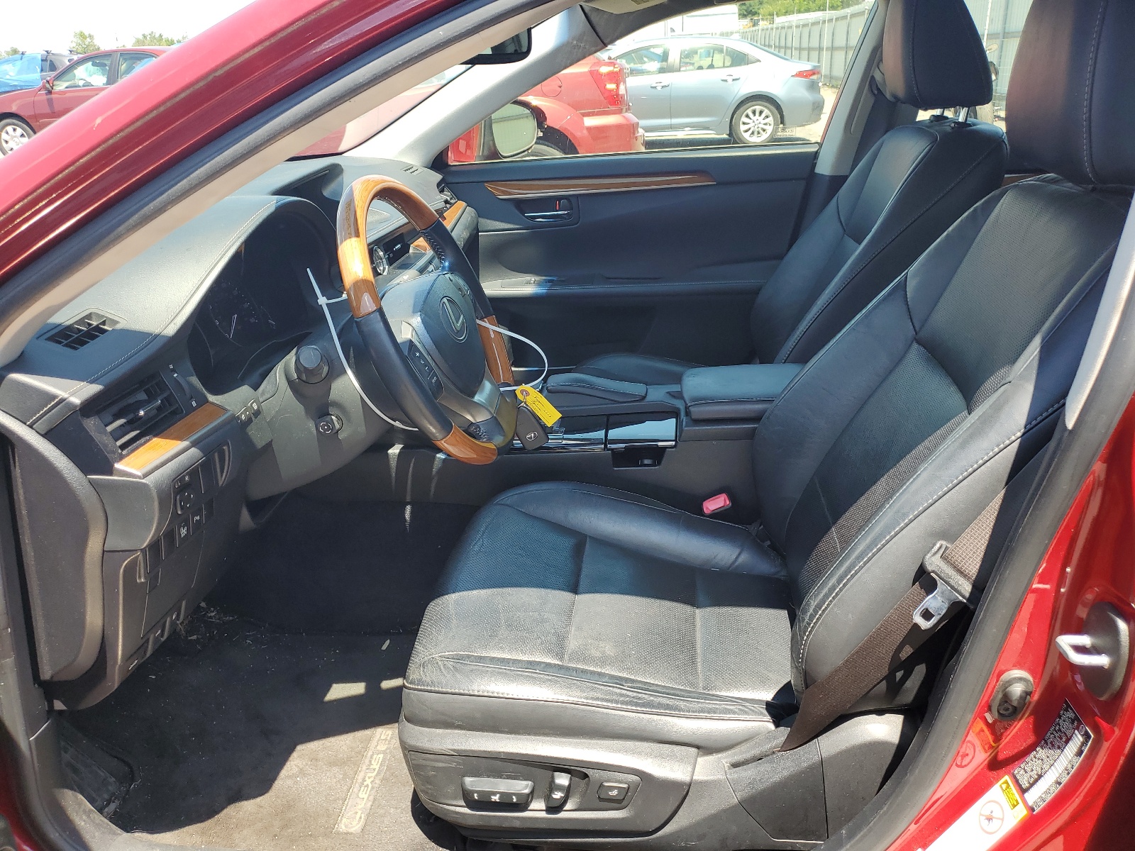 JTHBW1GG1D2031945 2013 Lexus Es 300H