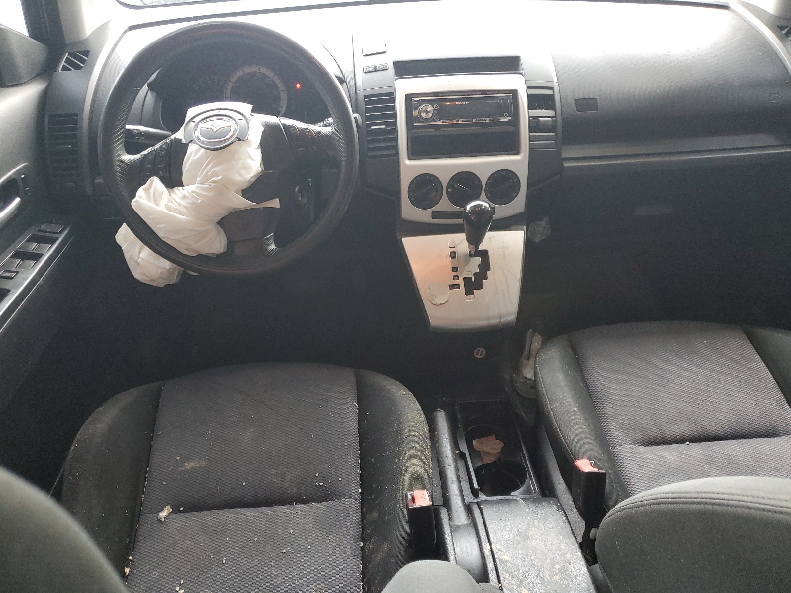 JM1CR293670157831 2007 Mazda 5