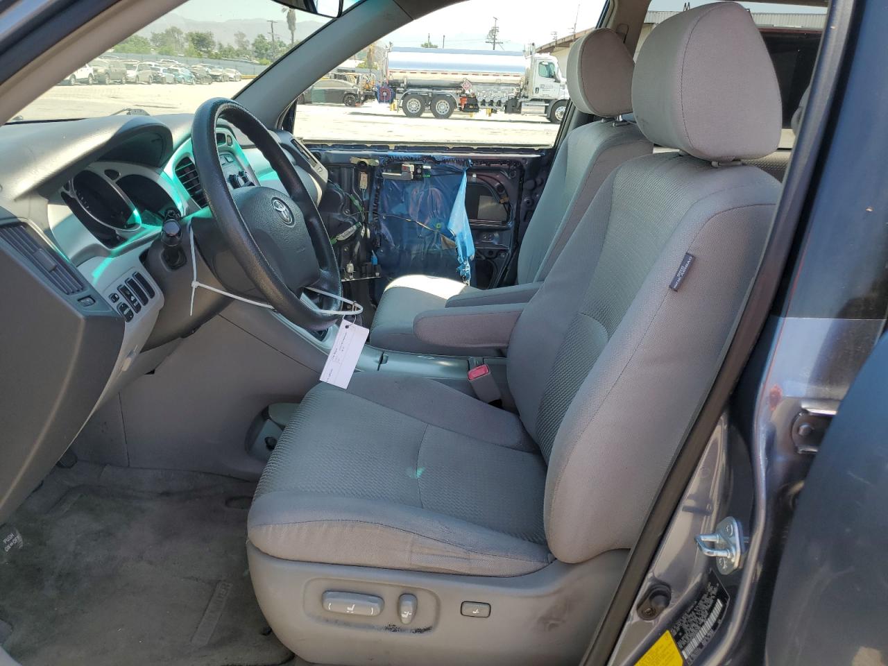 2005 Toyota Highlander Limited VIN: JTEGP21A450057981 Lot: 64823754