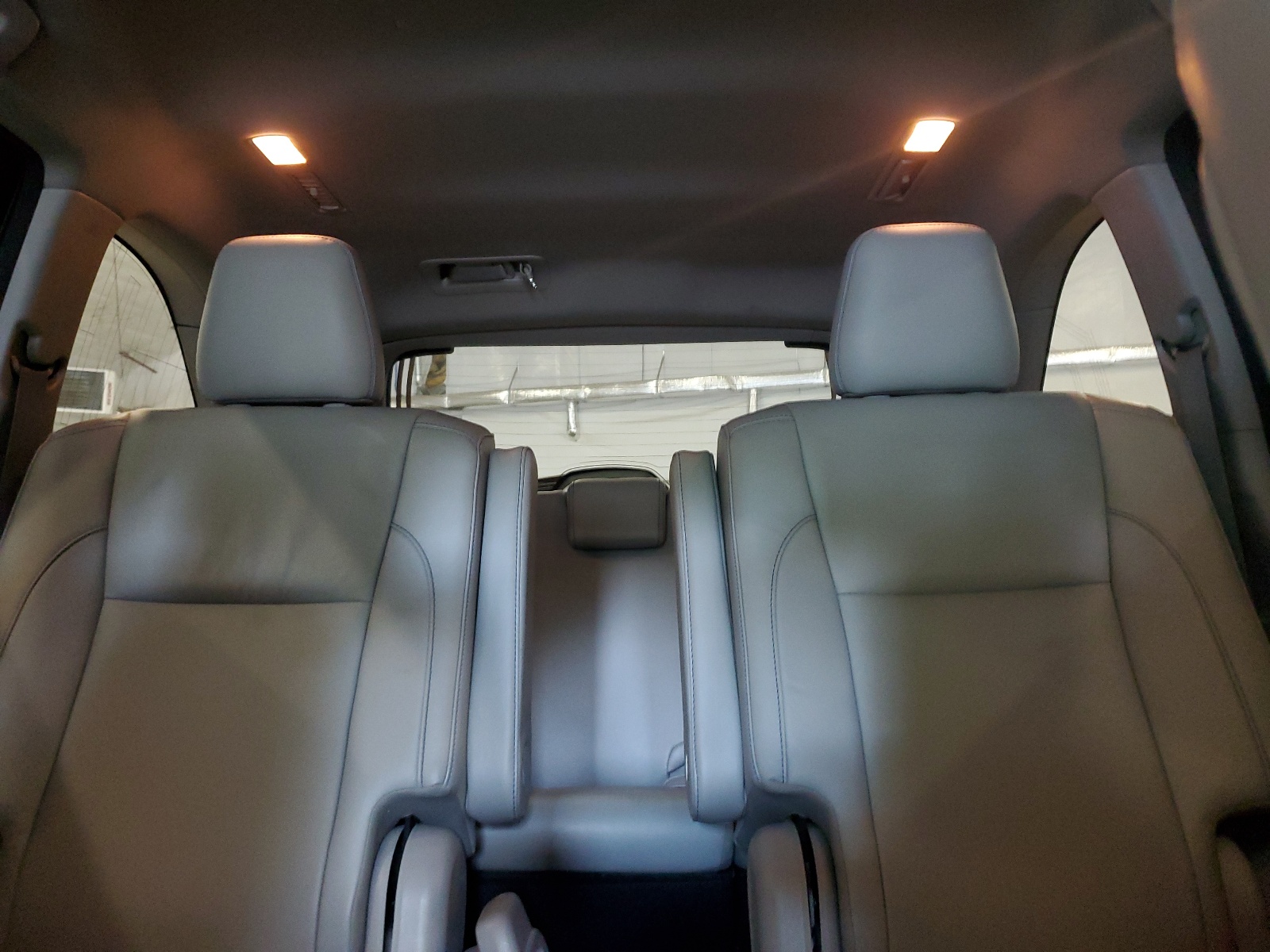 5TDJZRFH4JS542079 2018 Toyota Highlander Se