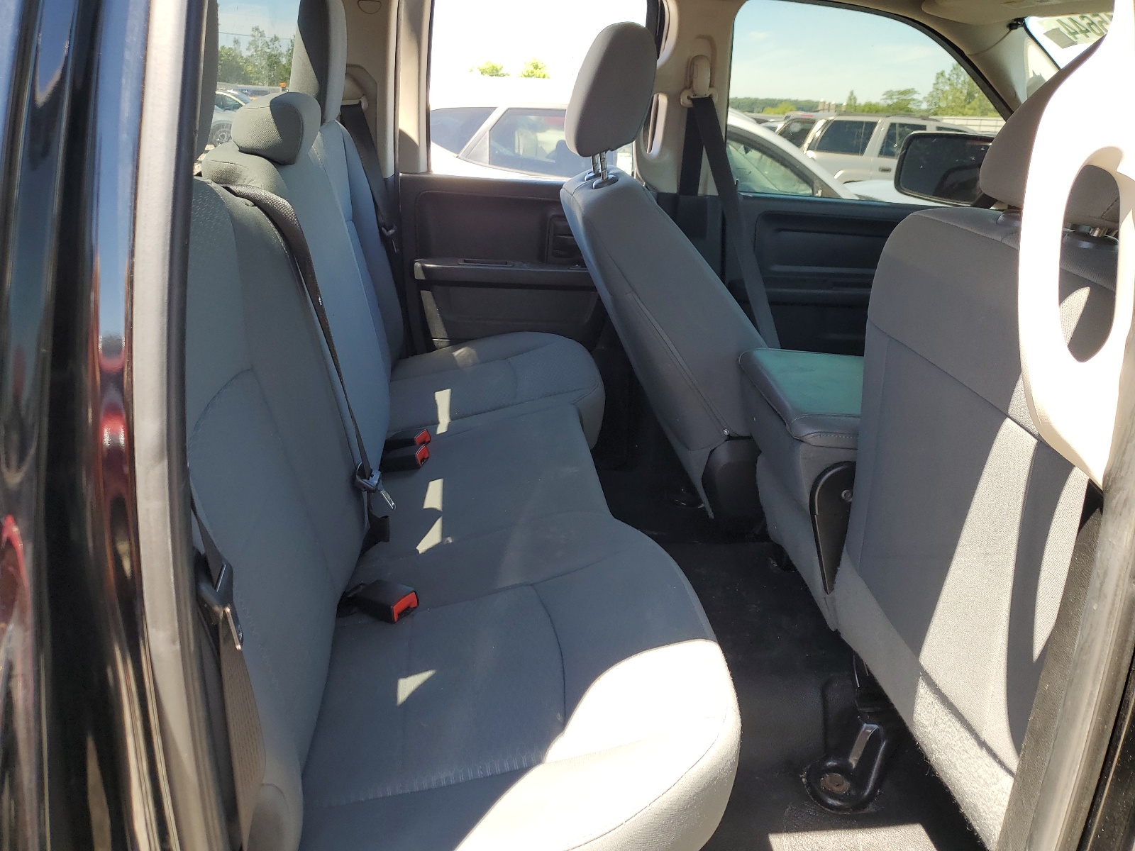 1C6RR7FG2ES224075 2014 Ram 1500 St