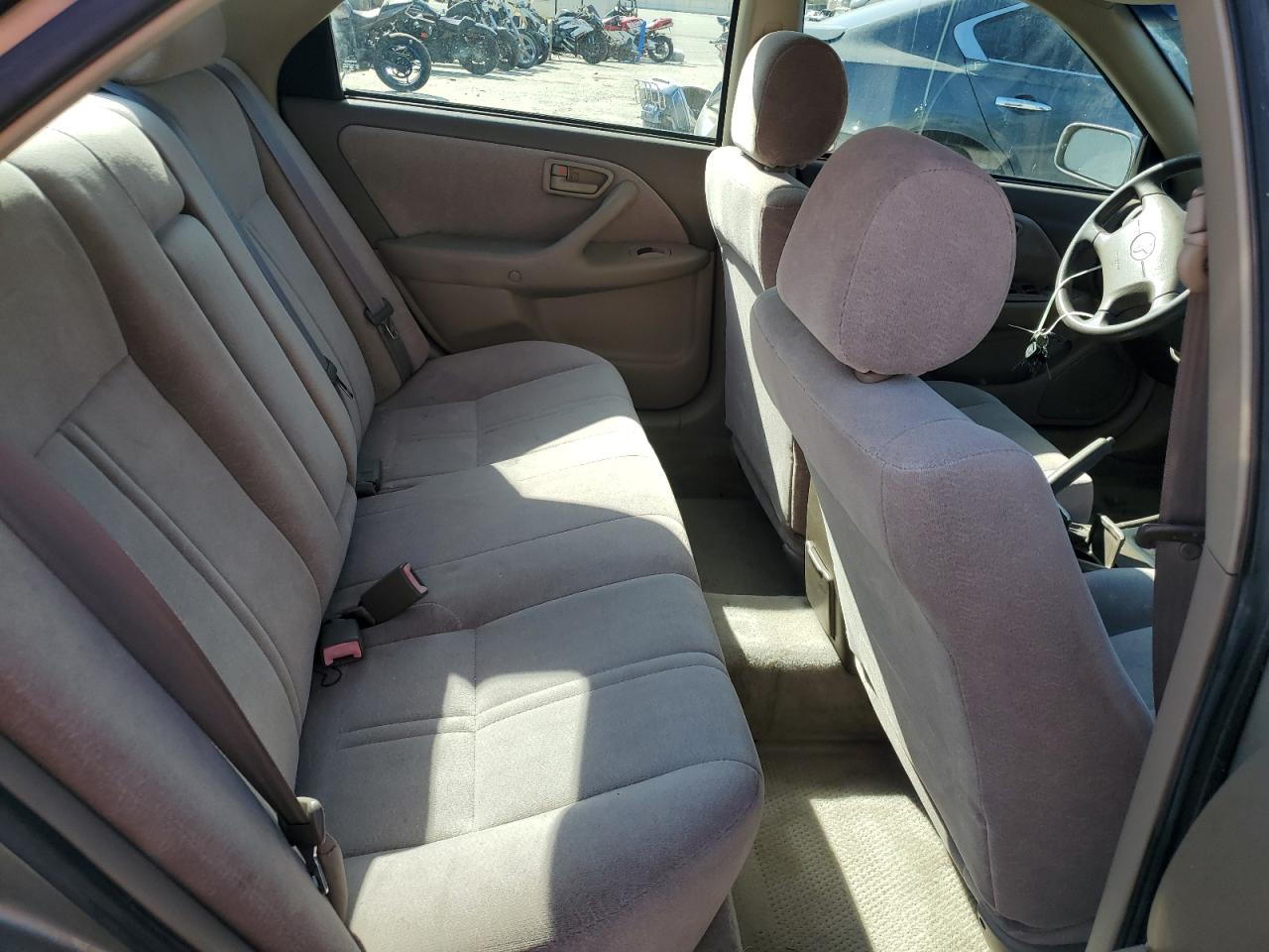 1999 Toyota Camry Le VIN: JT2BG22K6X0274918 Lot: 63933434