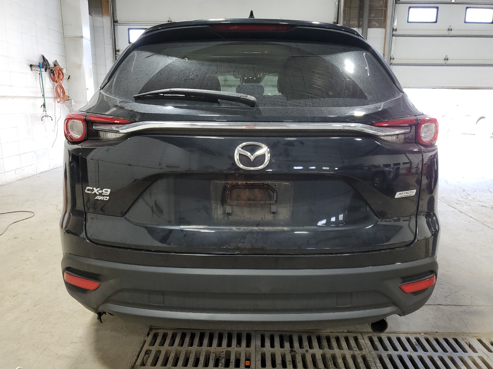 JM3TCBCY3J0234739 2018 Mazda Cx-9 Touring