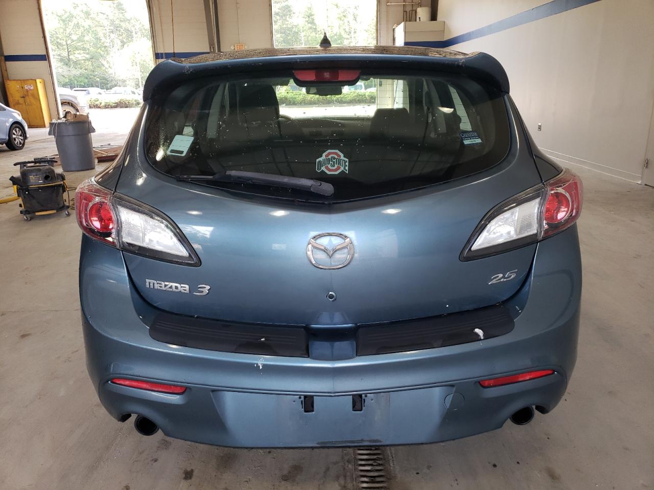 2010 Mazda 3 S VIN: JM1BL1H57A1142587 Lot: 61545014