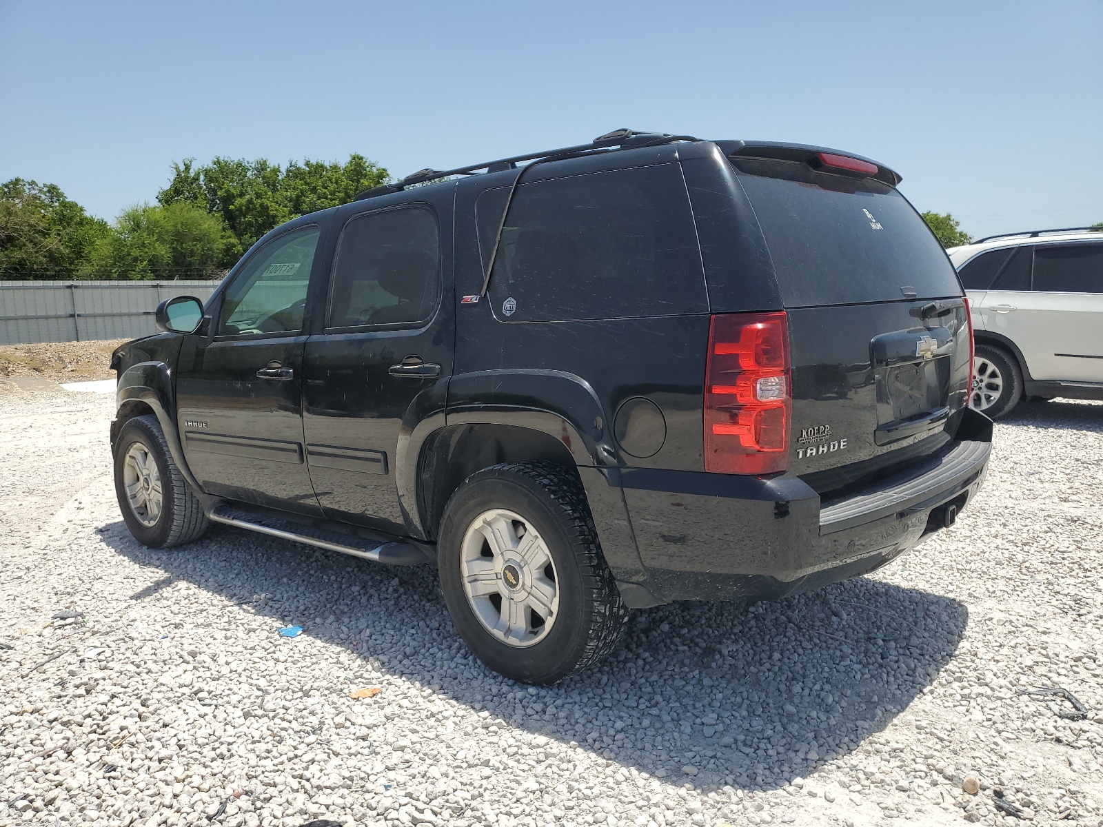 1GNUCBE04AR281642 2010 Chevrolet Tahoe C1500 Lt