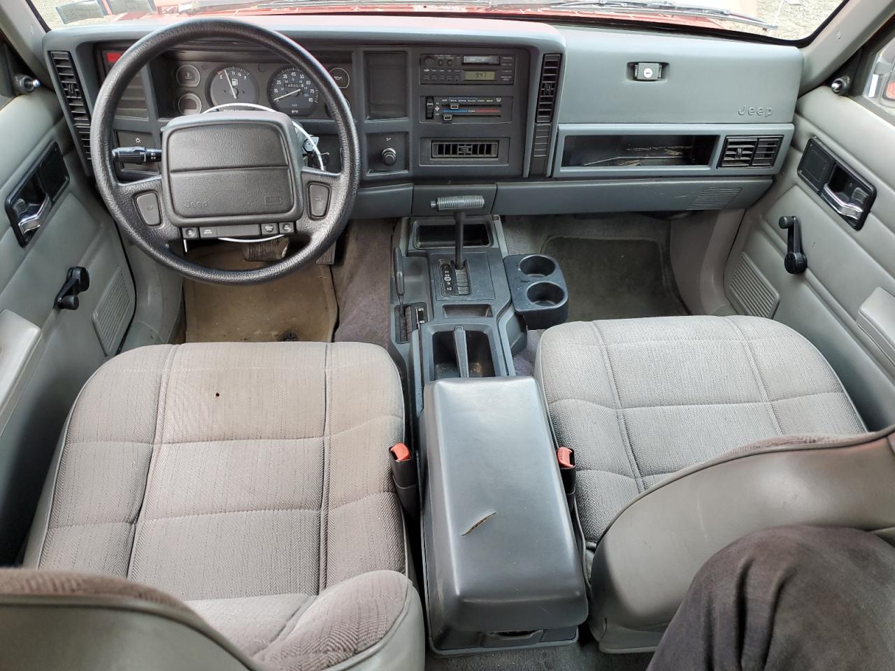 1995 Jeep Cherokee Se VIN: 1J4FJ28S2SL640392 Lot: 64740114